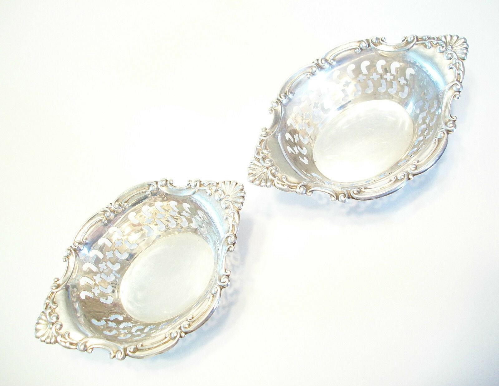 Canadian BIRKS - Pair of Pierced Sterling Silver Candy Dishes - Canada - Mid 20th Century For Sale