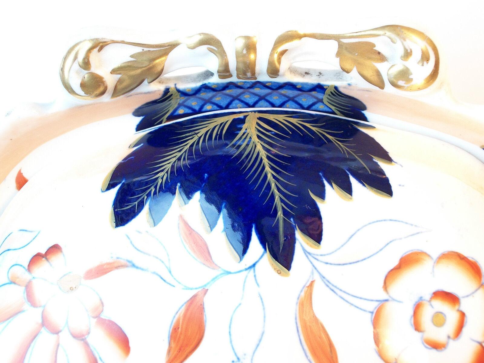 Antike englische Eisenstein-Terrine, handbemalt und vergoldet, frühes 19. Jahrhundert im Zustand „Gut“ im Angebot in Chatham, ON