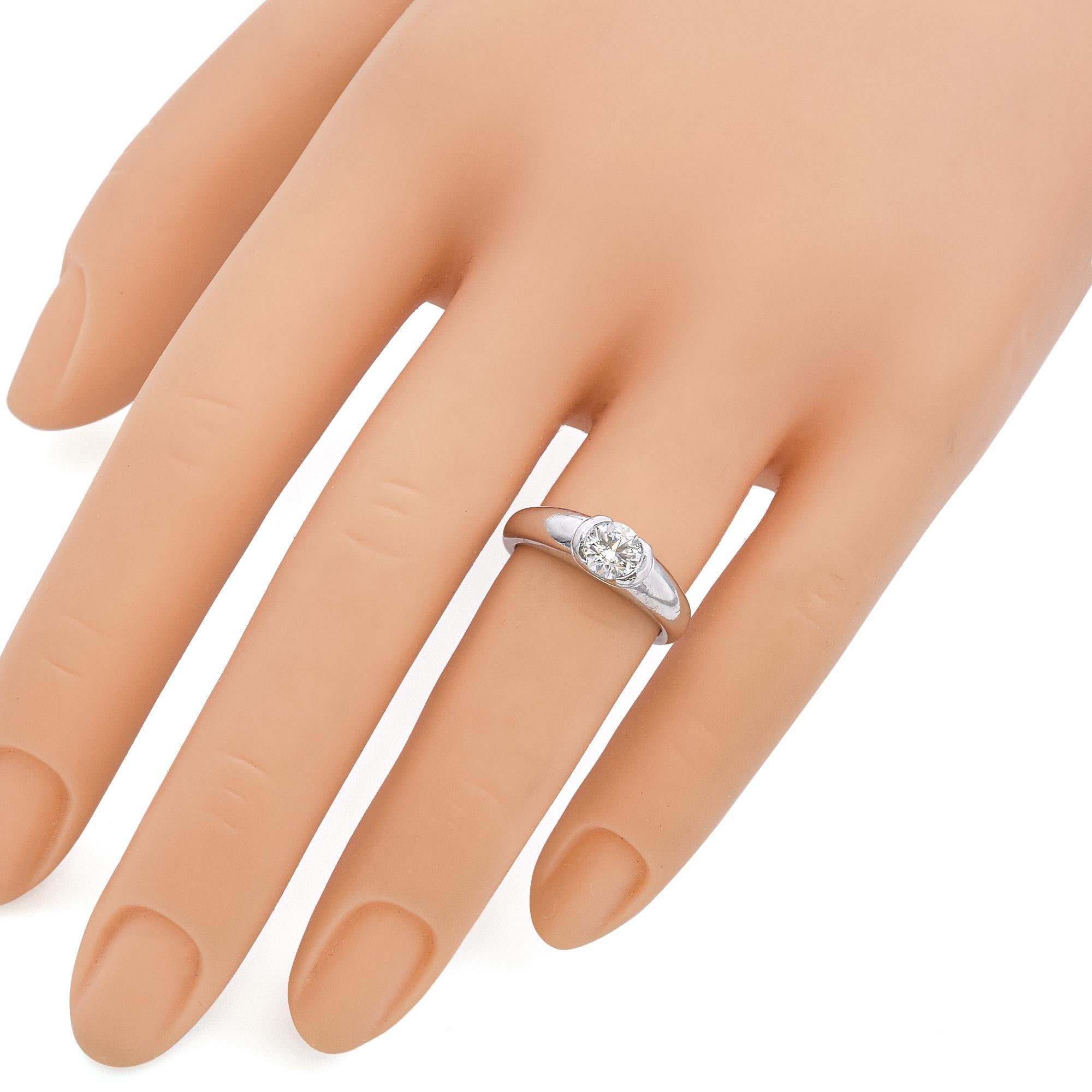 Birks Platinum GIA Certified 0.72ct H VS2 Sleek Engagement Ring In Good Condition For Sale In New York, NY