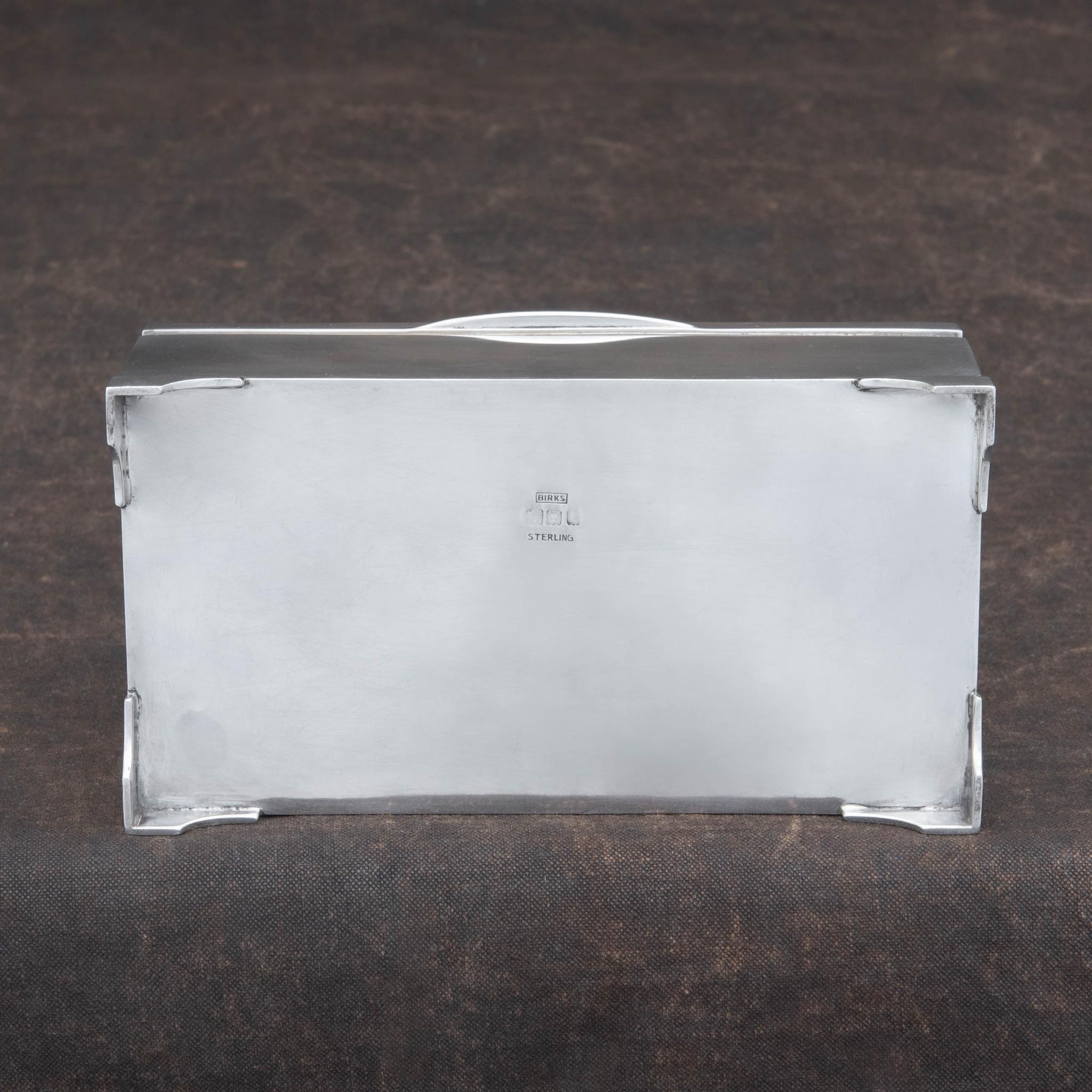 Birks Sterling Silver Box, Dated 1934. In Good Condition For Sale In London, GB