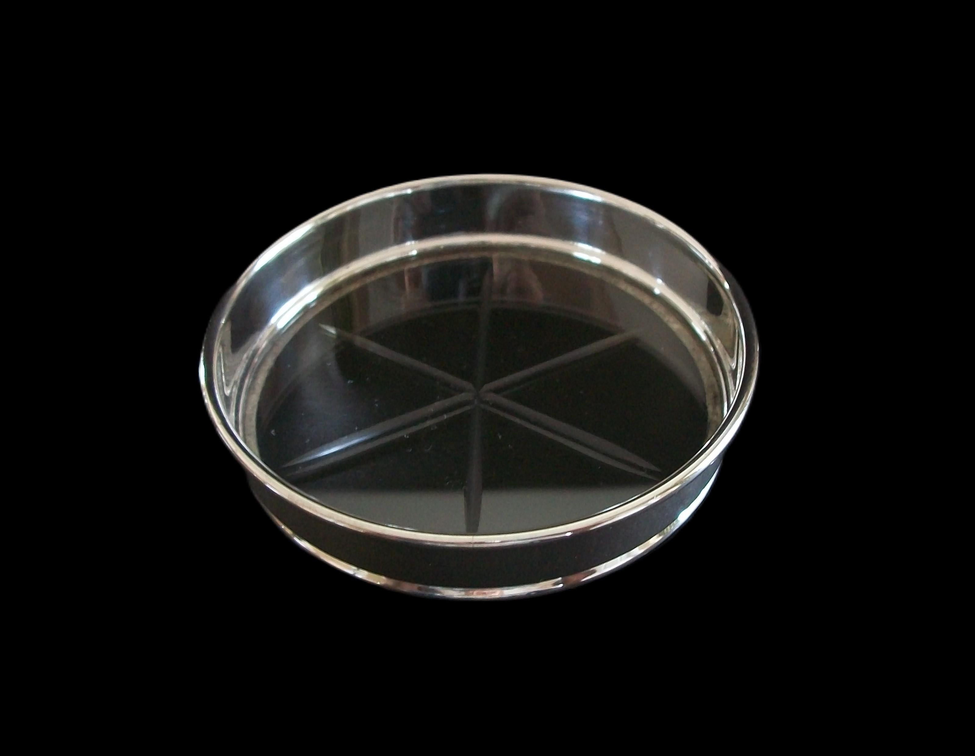 BIRKS - Sterling Silver & Cut Glass Coaster - Canada - Late 20th Century For Sale 1