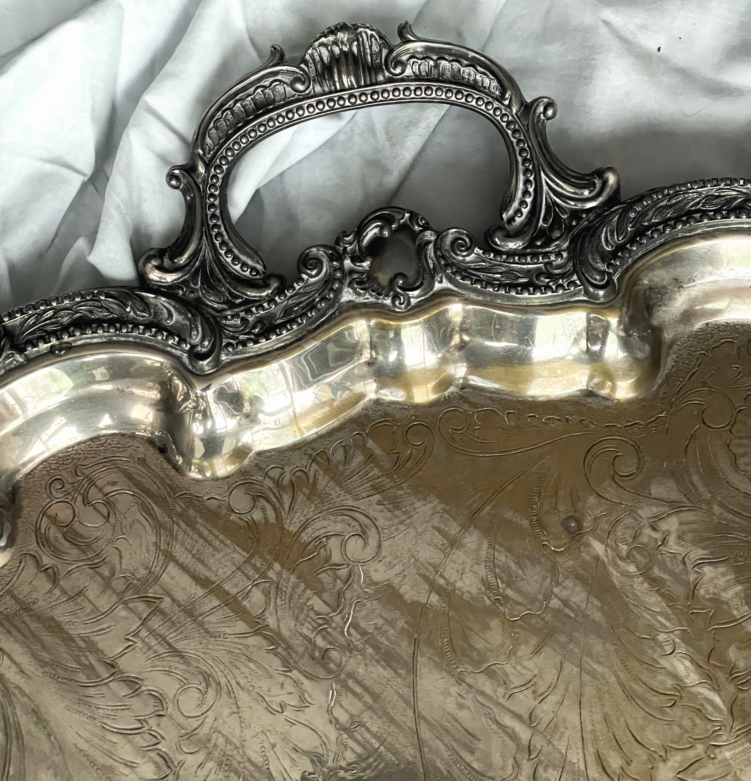 Birmingham Silver Co. Bandeja con pie y asa de plata grande Pérdida de chapado Estadounidense en venta