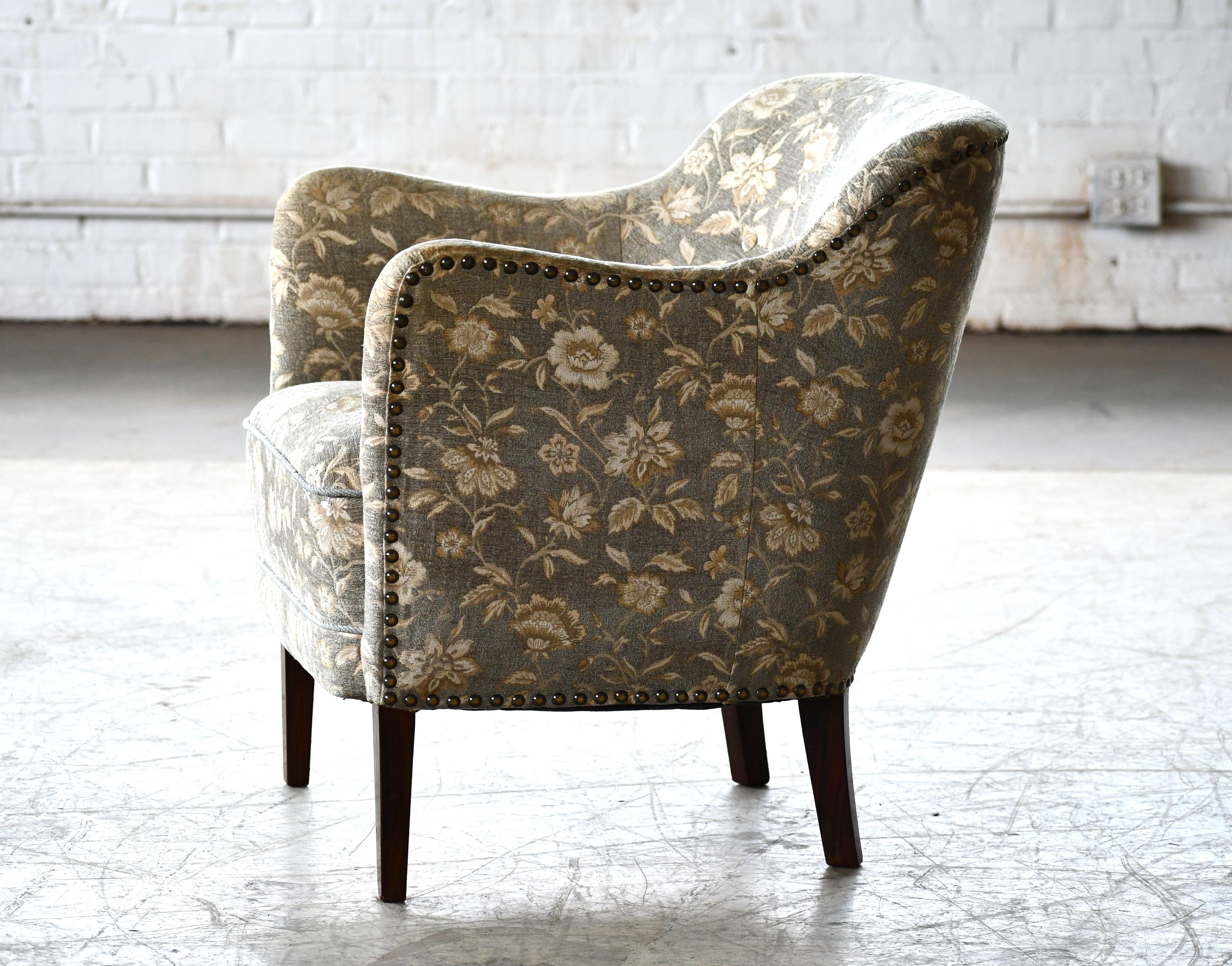 Birte Iversen Style Classic Danish 1950s Lounge Chair In Good Condition For Sale In Bridgeport, CT