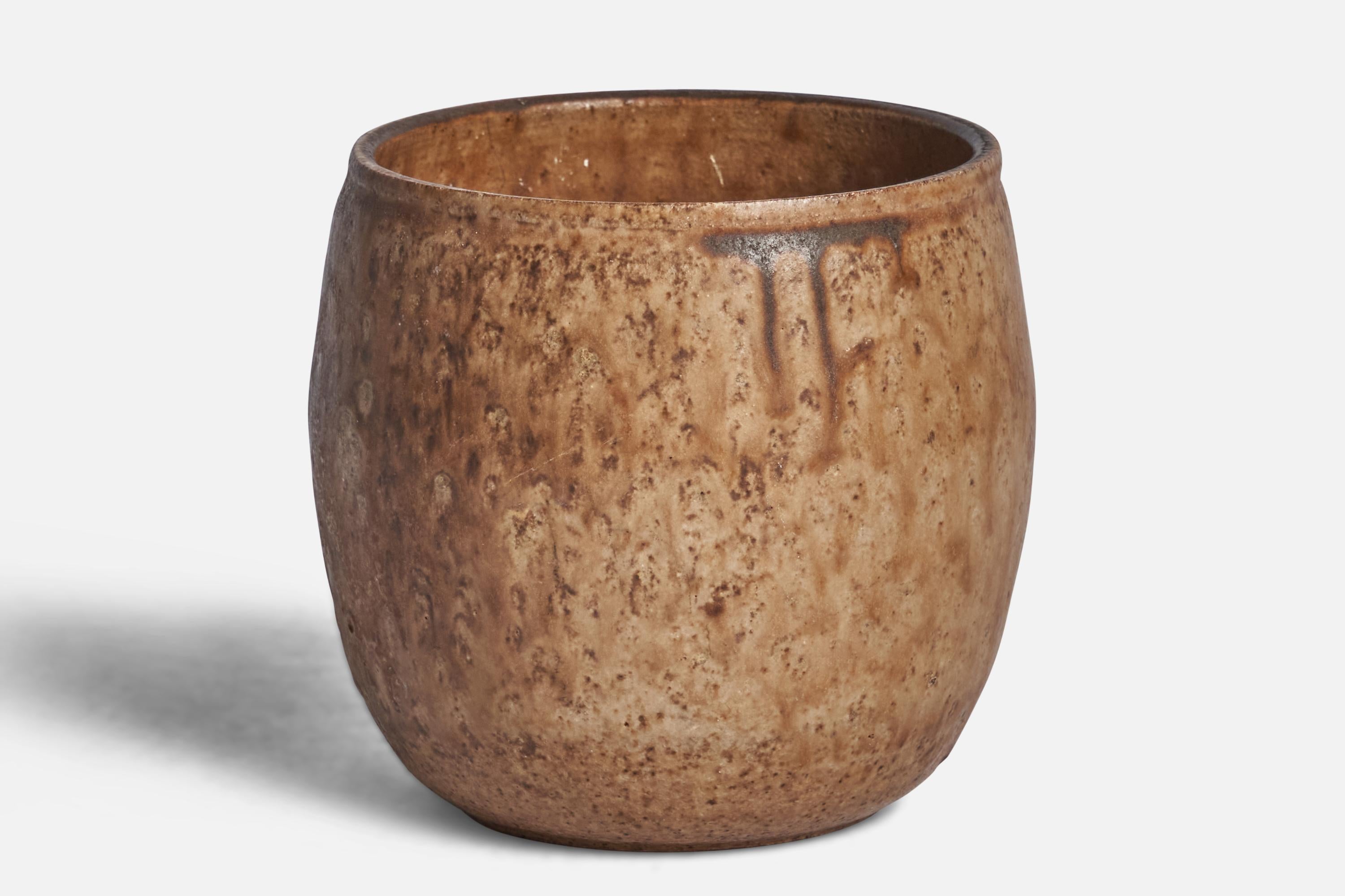A beige and brown-glazed ceramic vase designed and produced by Birthe Möllerström, Sweden, 1970s.