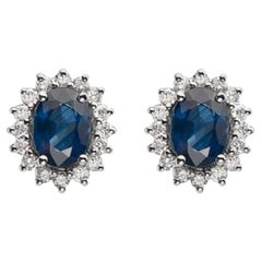 Boucles d'oreilles en pierre de naissance ornées de diamants couleur bleuberry et saphir nude 14 carats