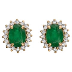 Birthstone-Ohrringe mit COSTA Smeralda Smaragden und nudefarbenen Diamanten, gefasst in 14K