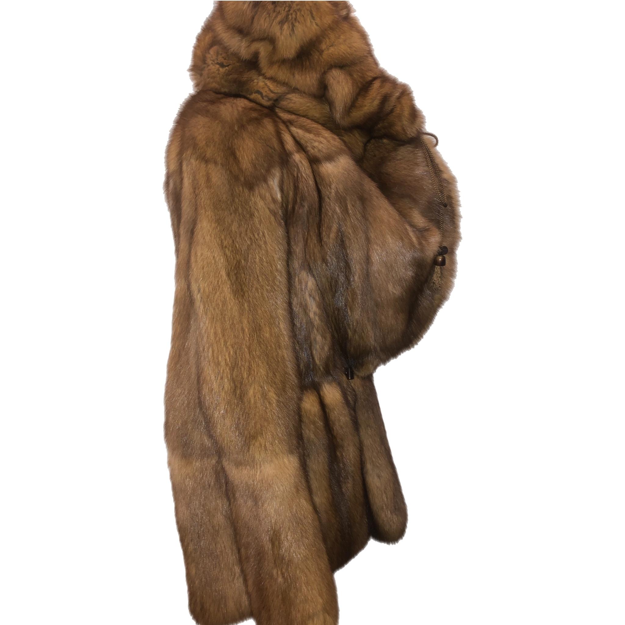 Manteau russe Bisang en fourrure de zibeline taille 14-16 étiquettes 65000$ en vente 6