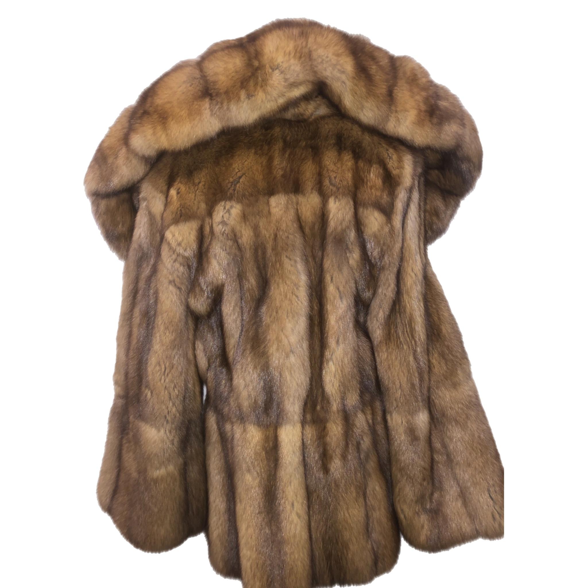 Manteau russe Bisang en fourrure de zibeline taille 14-16 étiquettes 65000$ en vente 8