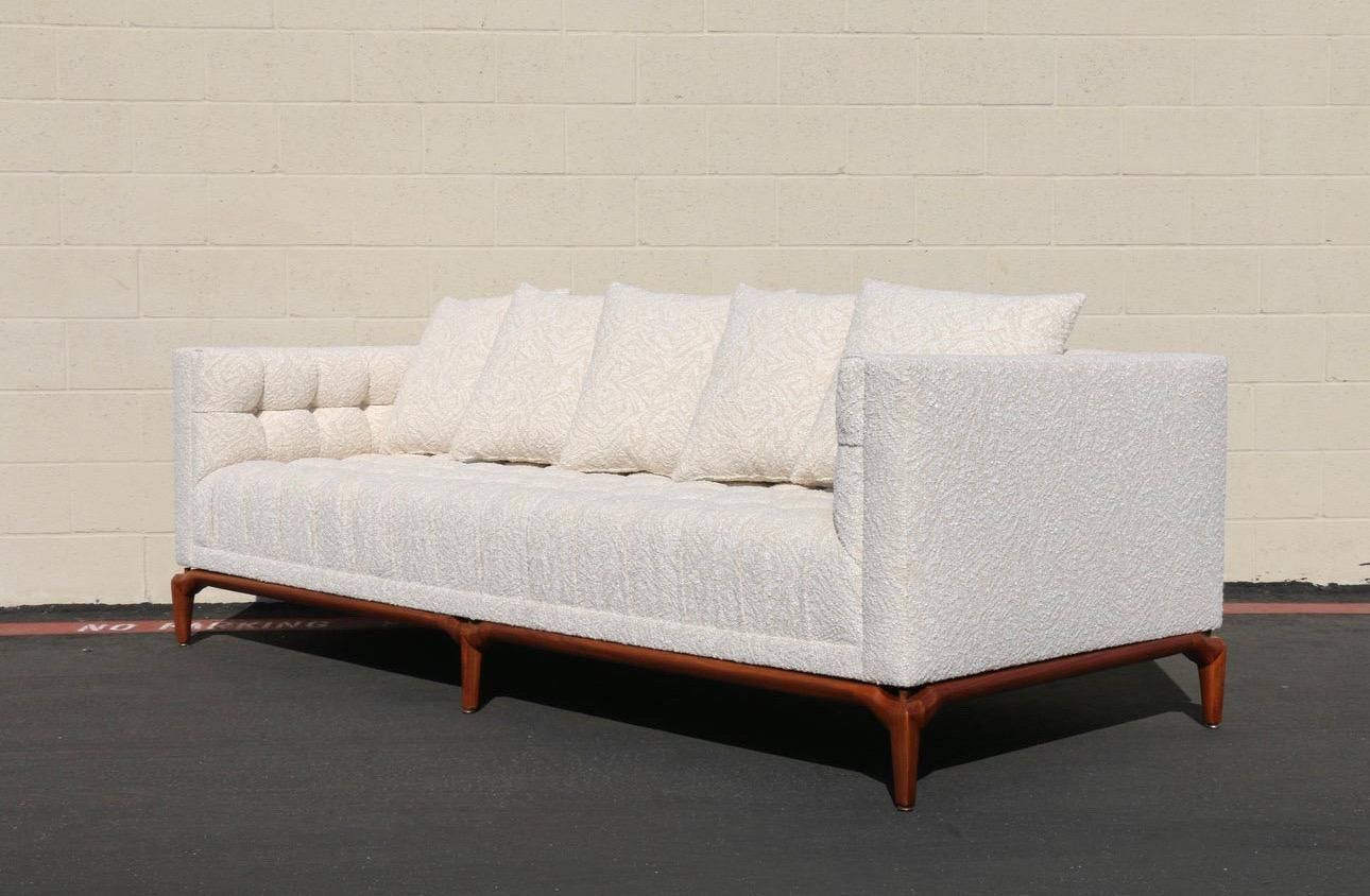 American Biscuit Tufted Sofa by Maurice Bailey for Monteverdi Young For Sale