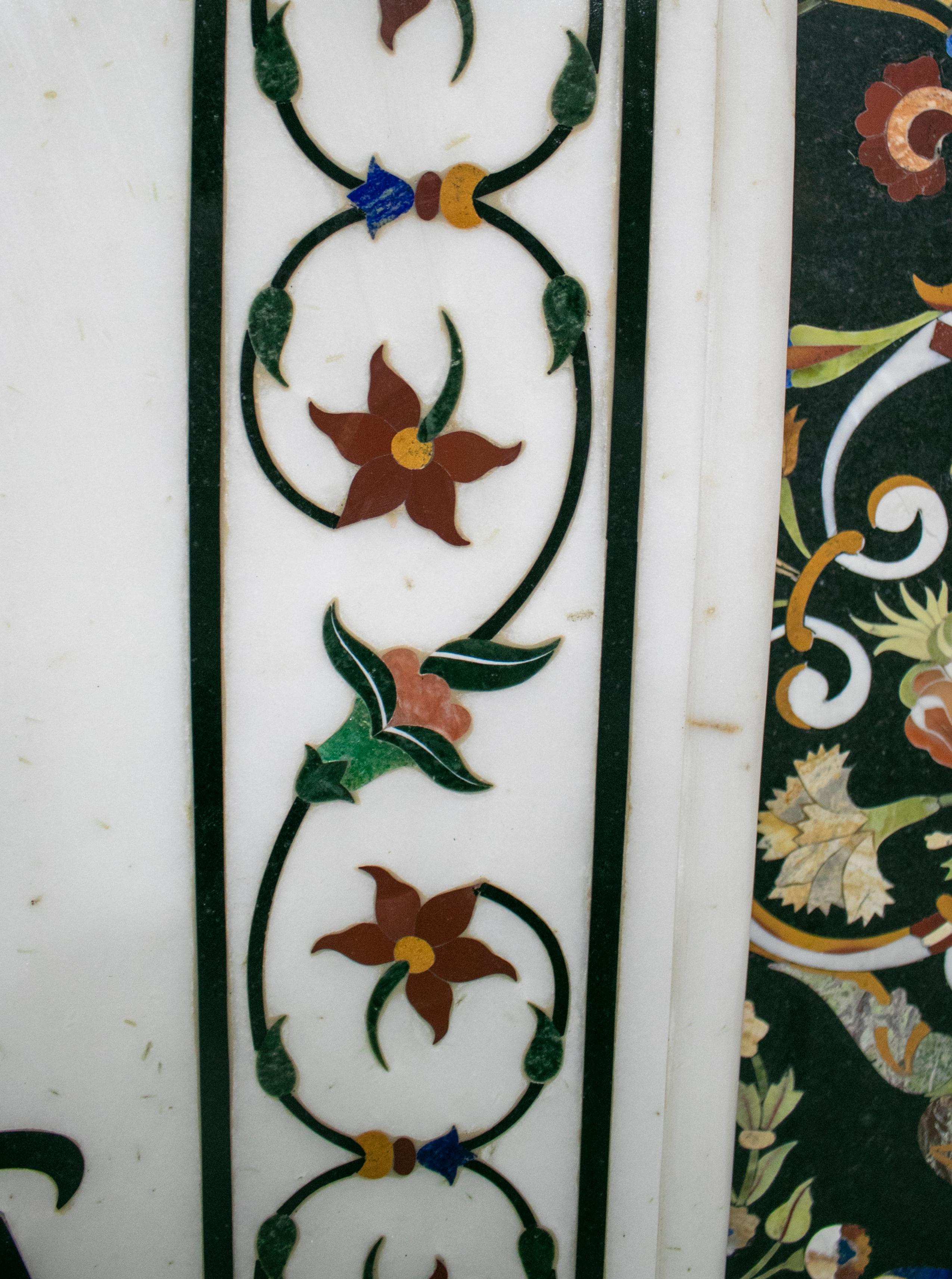 Bismillah Tablero cuadrado de mármol blanco con incrustaciones de mosaico de piedra PIETRA DURA en venta 2