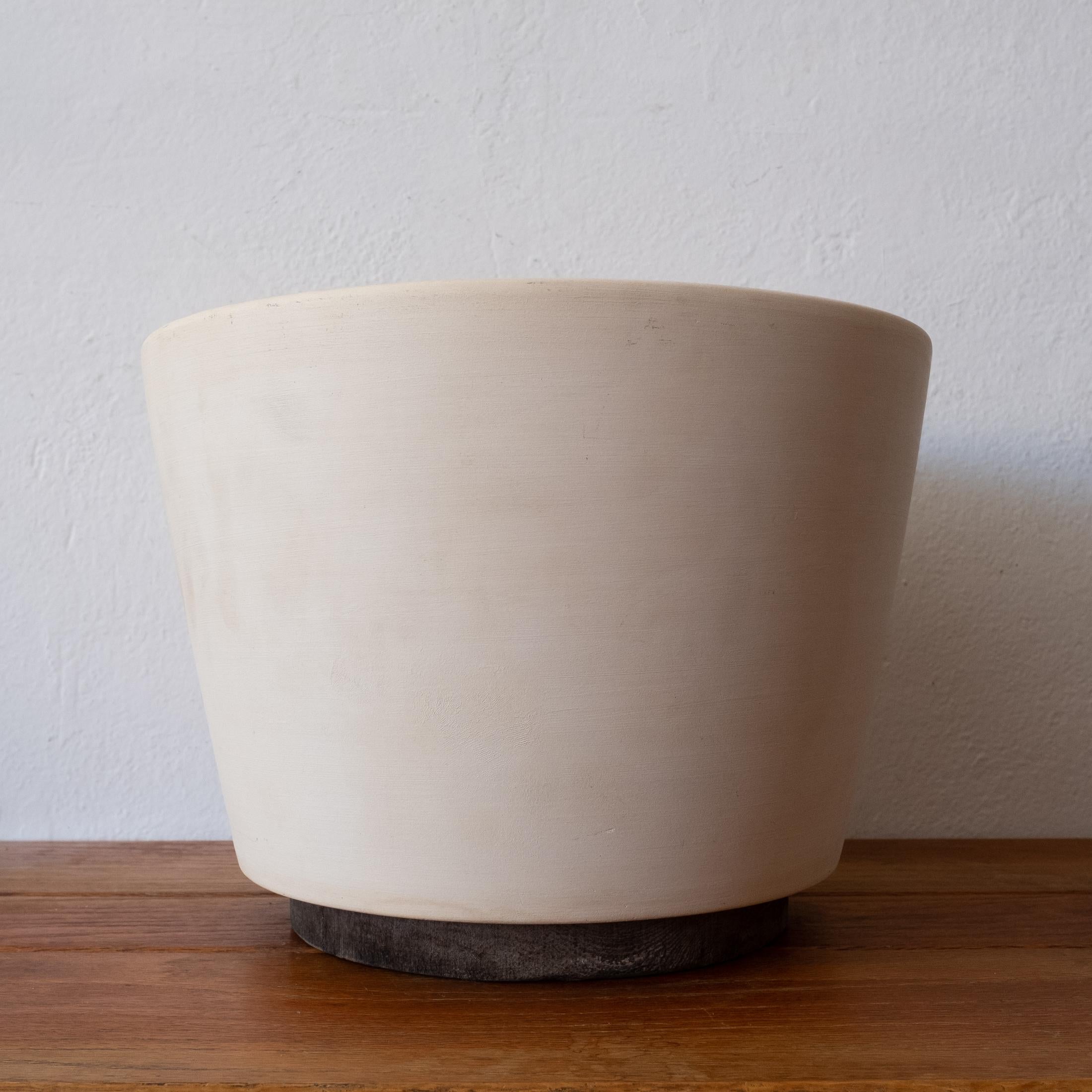 Mid-Century Modern Bisque Architectural Pottery Planter by Malcolm Leland, 1950s