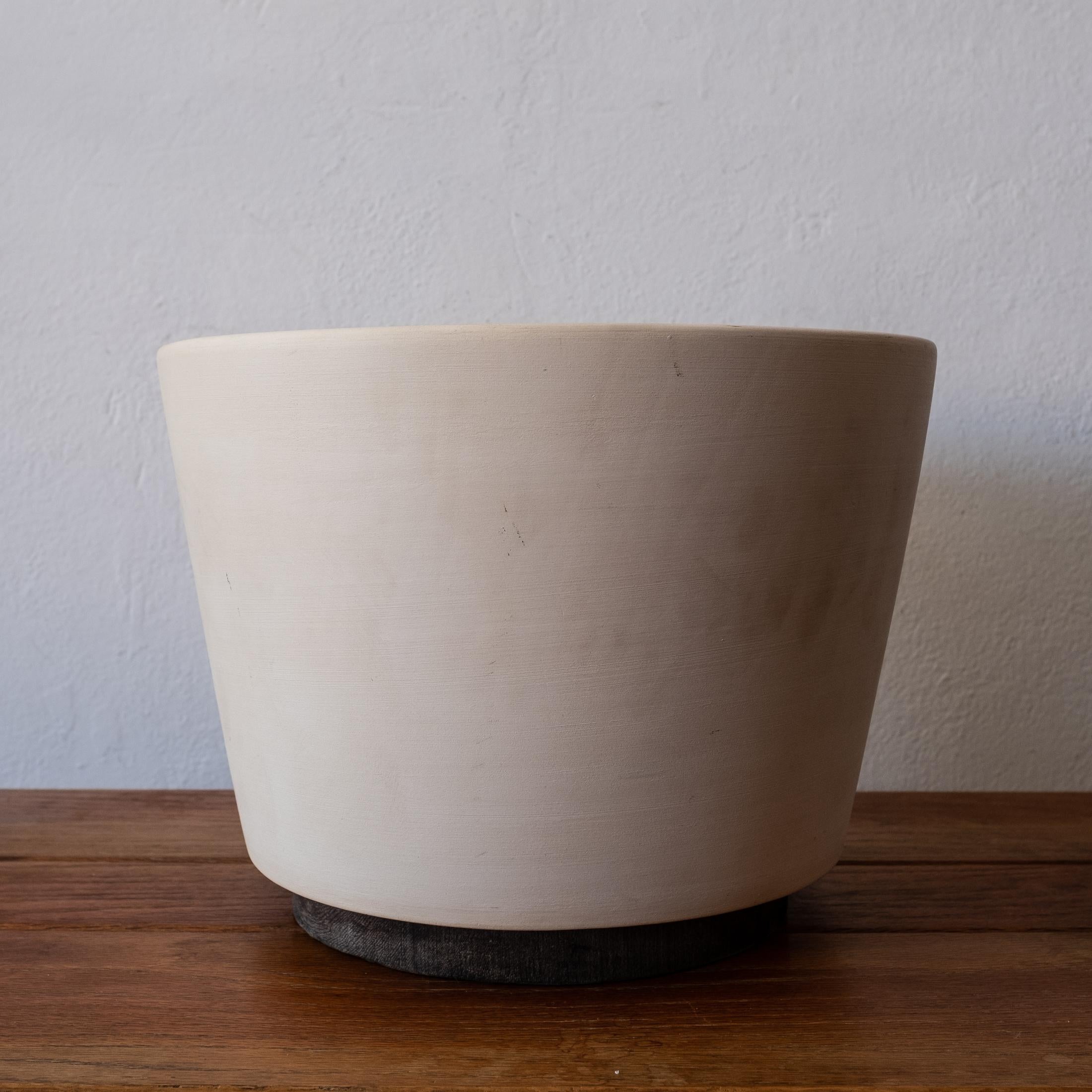 Mid-20th Century Bisque Architectural Pottery Planter by Malcolm Leland, 1950s
