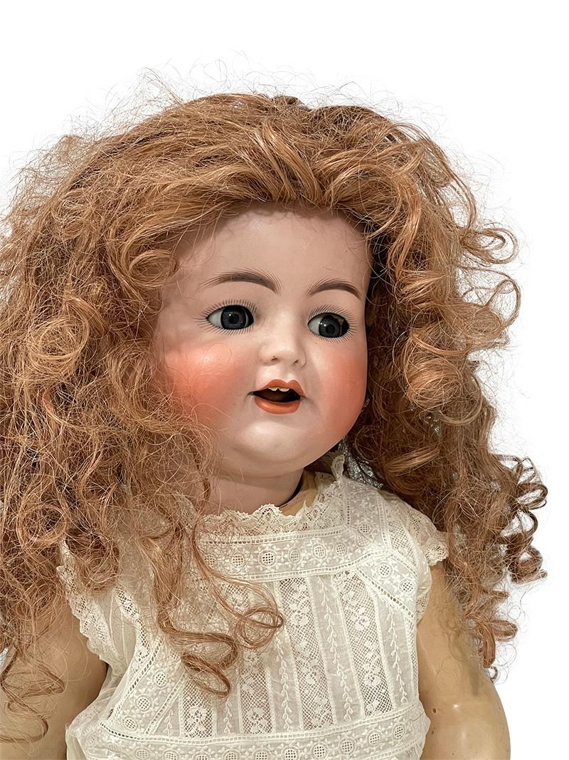 Bisque doll by Simon & Halbig for Kämmer Reinhardt, Germany, ca 1900 For Sale 1