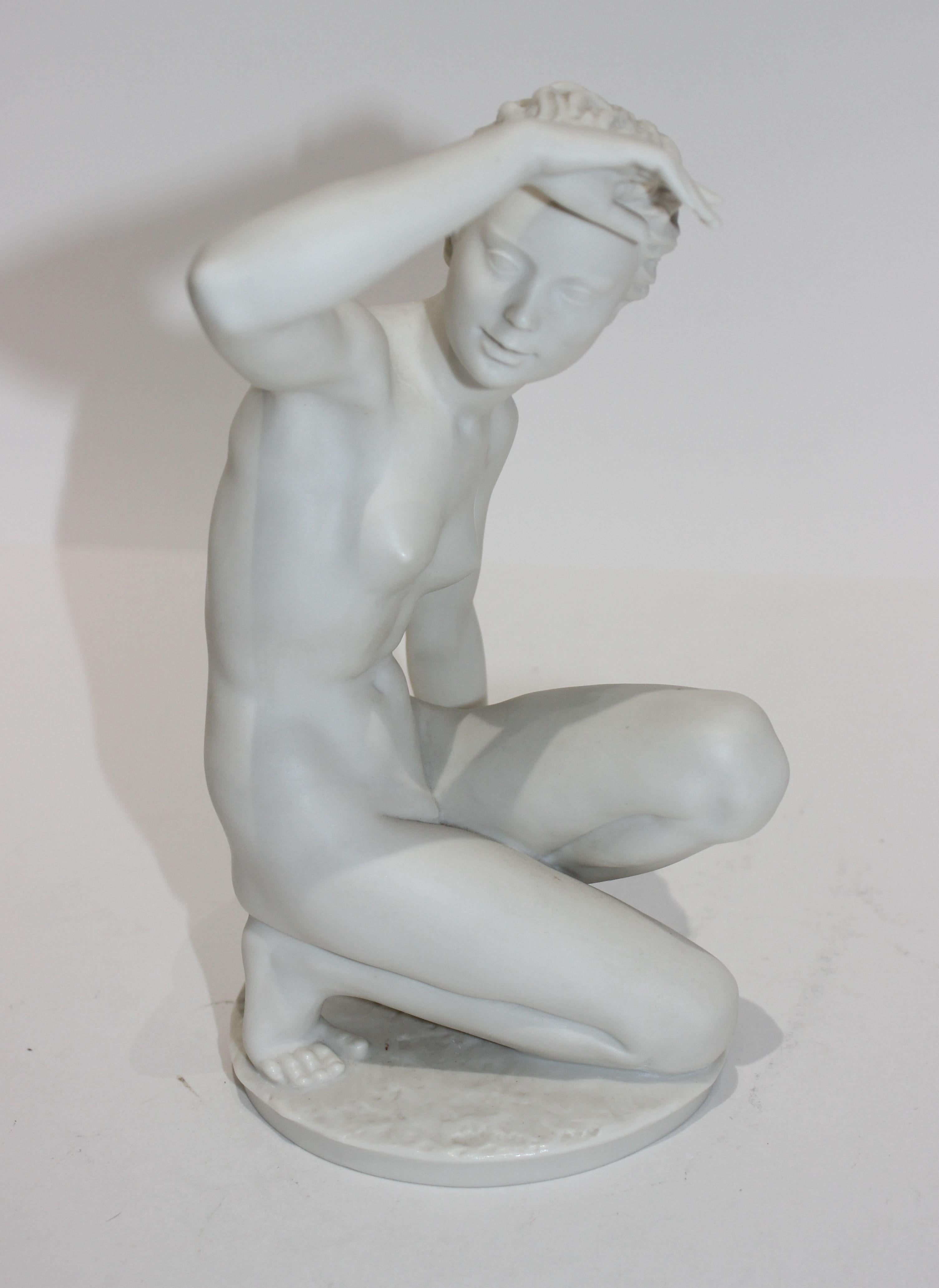 Bisque Figure of a Female Nude by Lorenz Hutschenreutner For Sale 7