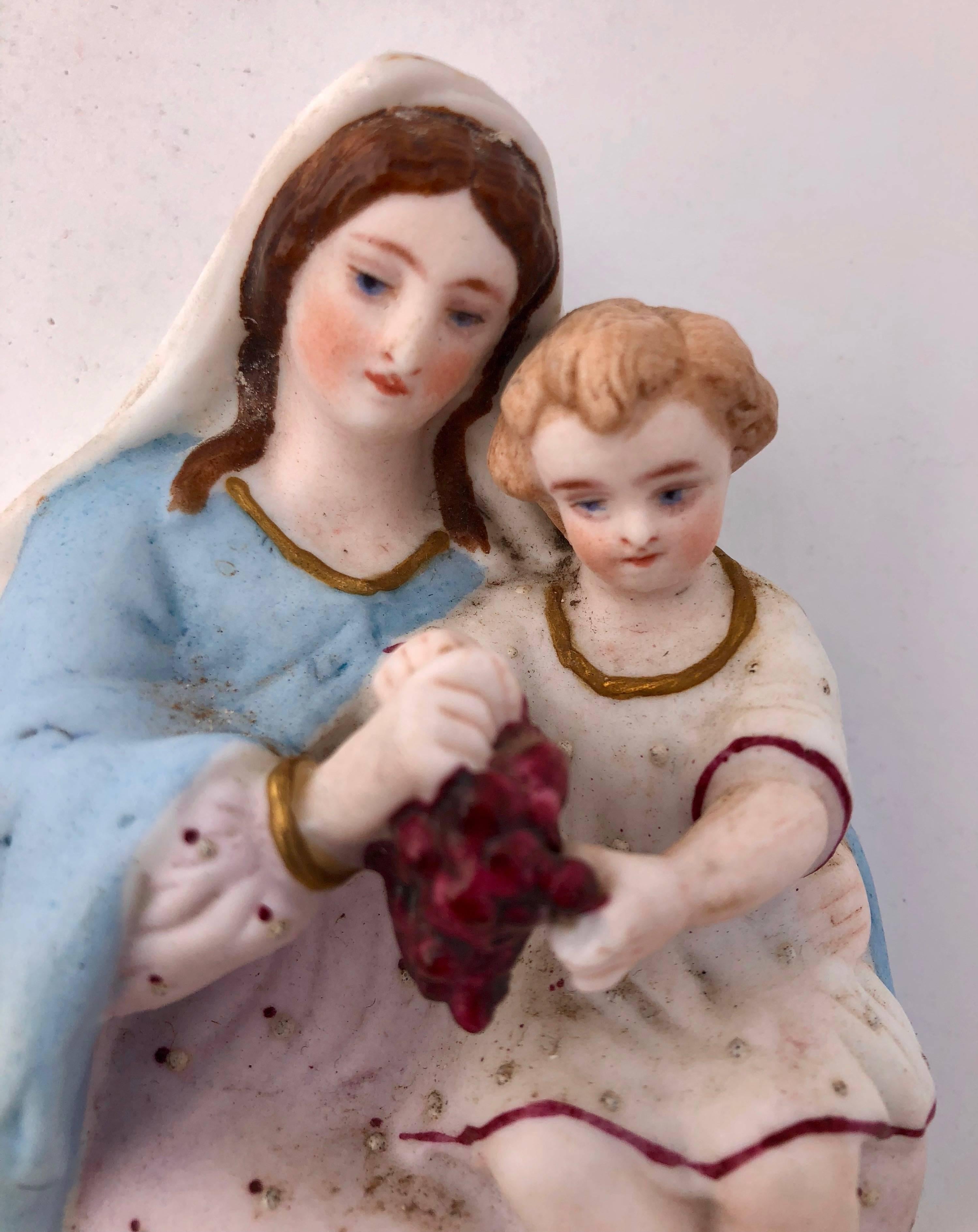 Bisque Hand-Painted Faïence Bénitier Mary and Jesus Blessing Grapes, 1800s In Good Condition For Sale In Petaluma, CA