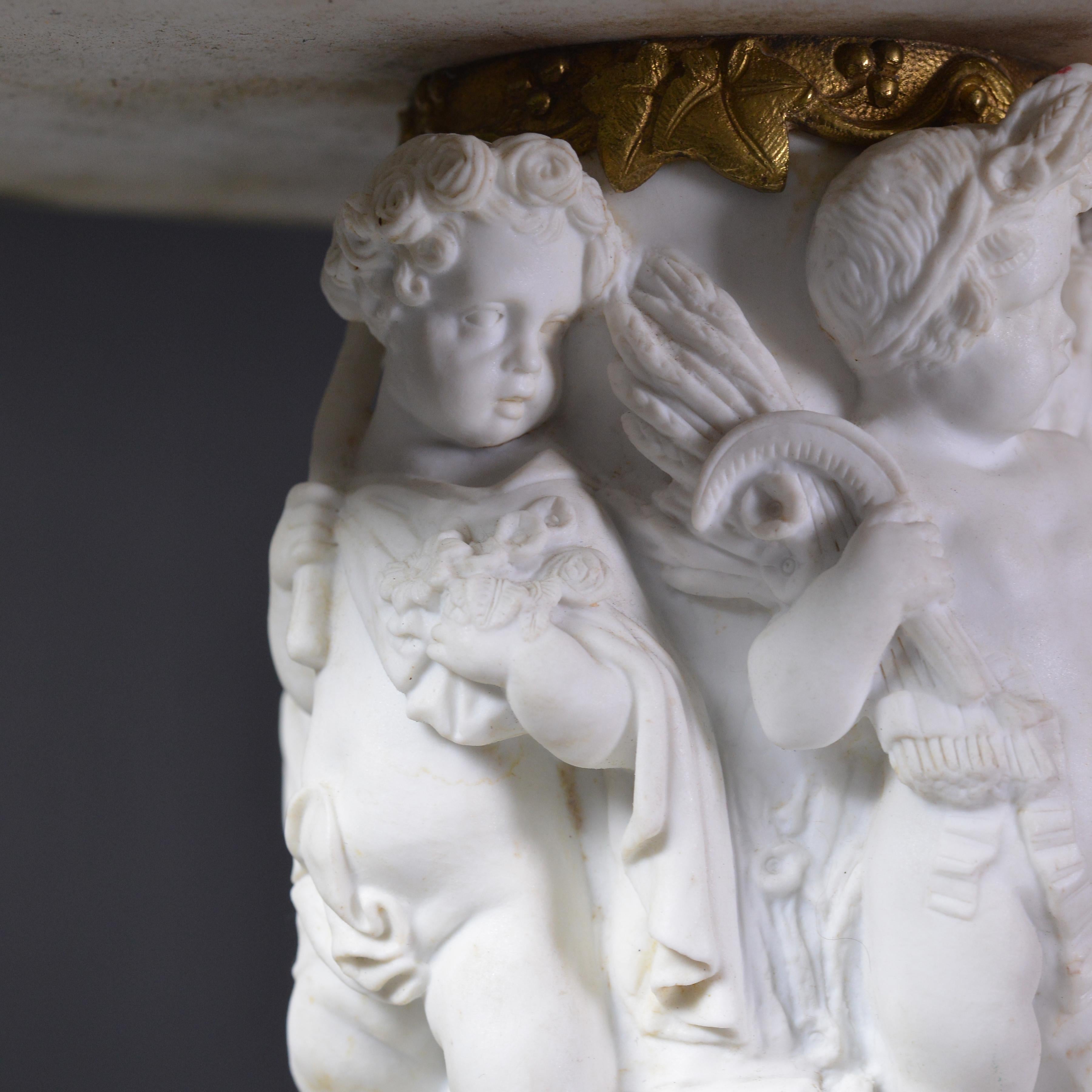 Vase en porcelaine biscuit et bronze doré 19ème siècle Allégorie Putti des 4 saisons en vente 3