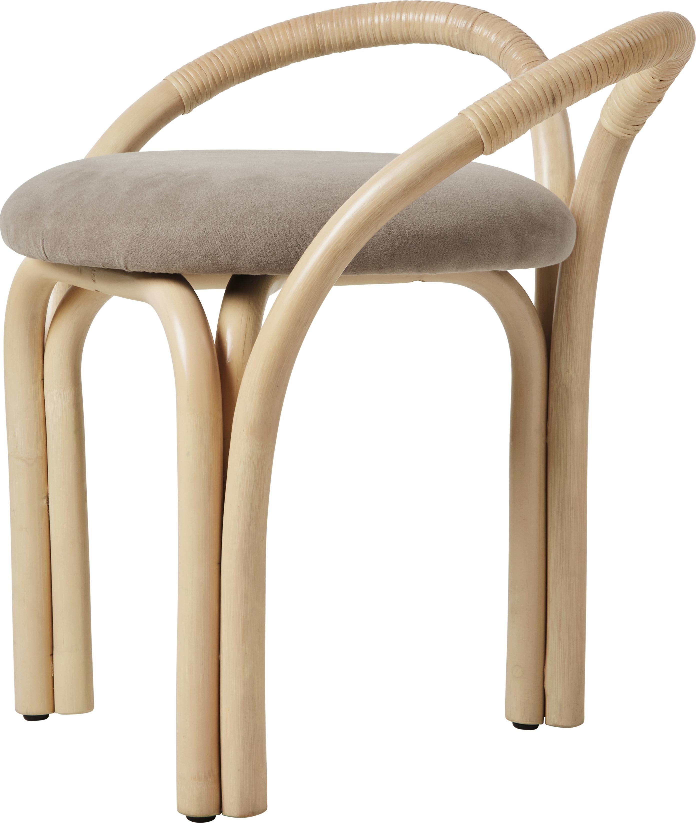 Sgabello 'Bistra' in rattan laccato naturale di AMDL Circle per Gubi in vendita 2