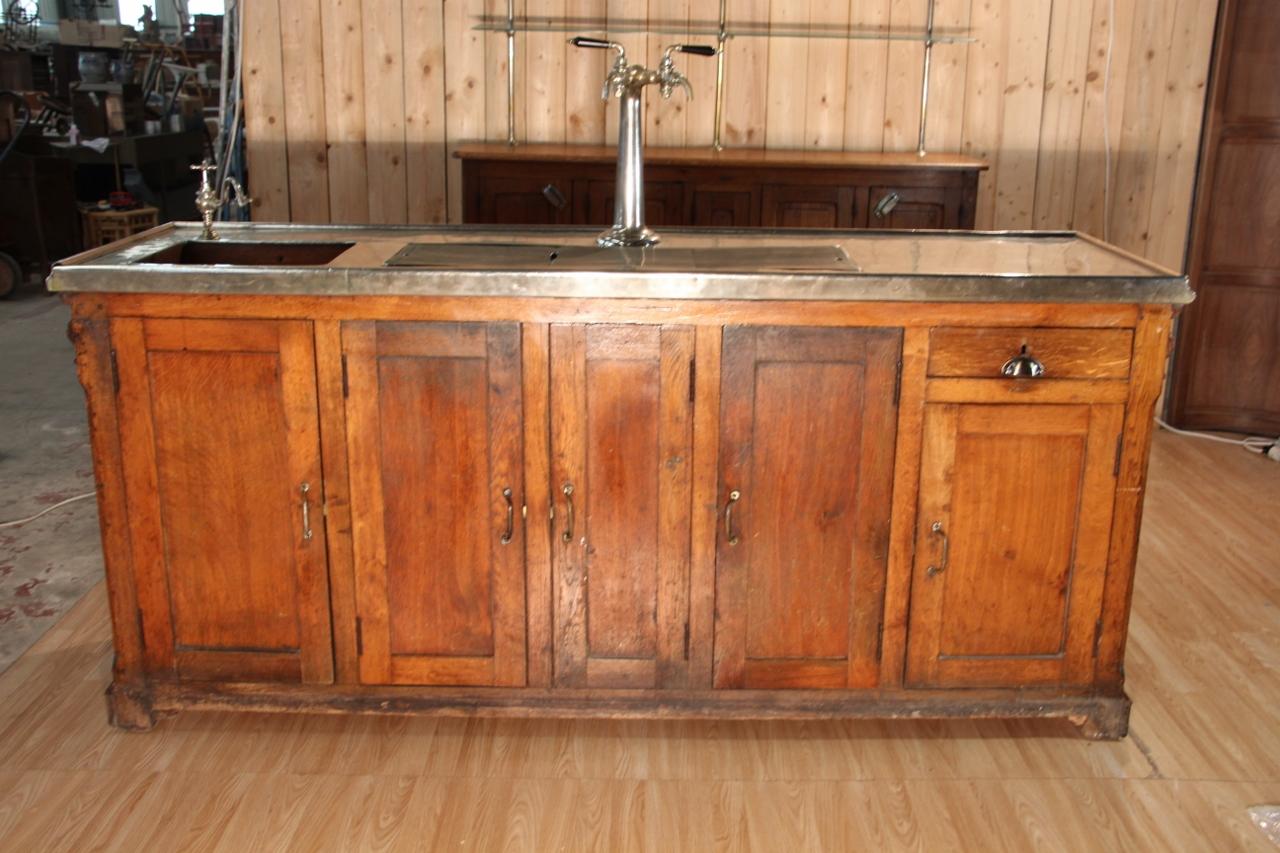 Barra de bar, encimera de zinc de principios del siglo XX con su cristalero en venta 6