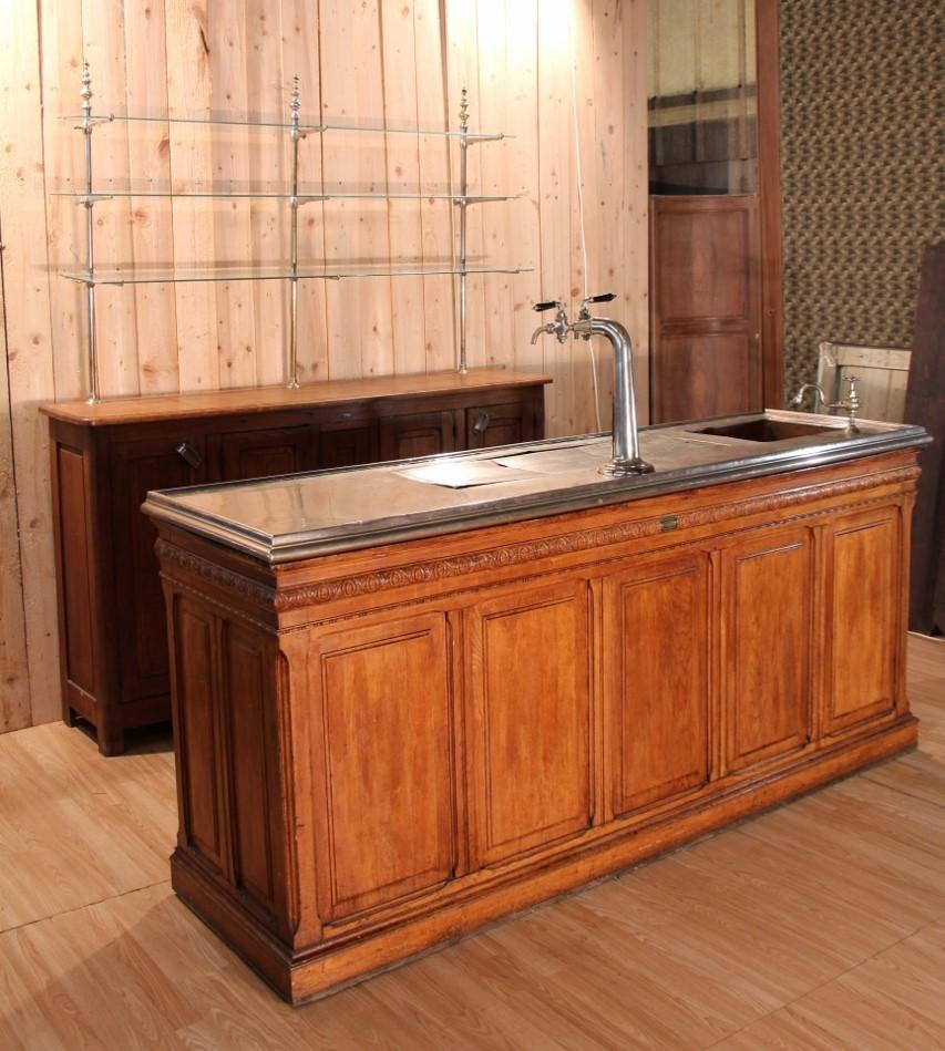 Barra de bar, encimera de zinc de principios del siglo XX con su cristalero Madera en venta