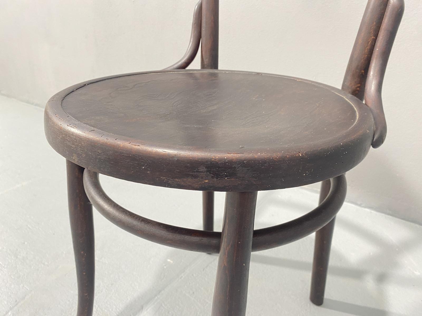 Bistrostuhl THONET, Tschechoslowakei, 1930 (Tschechisch) im Angebot