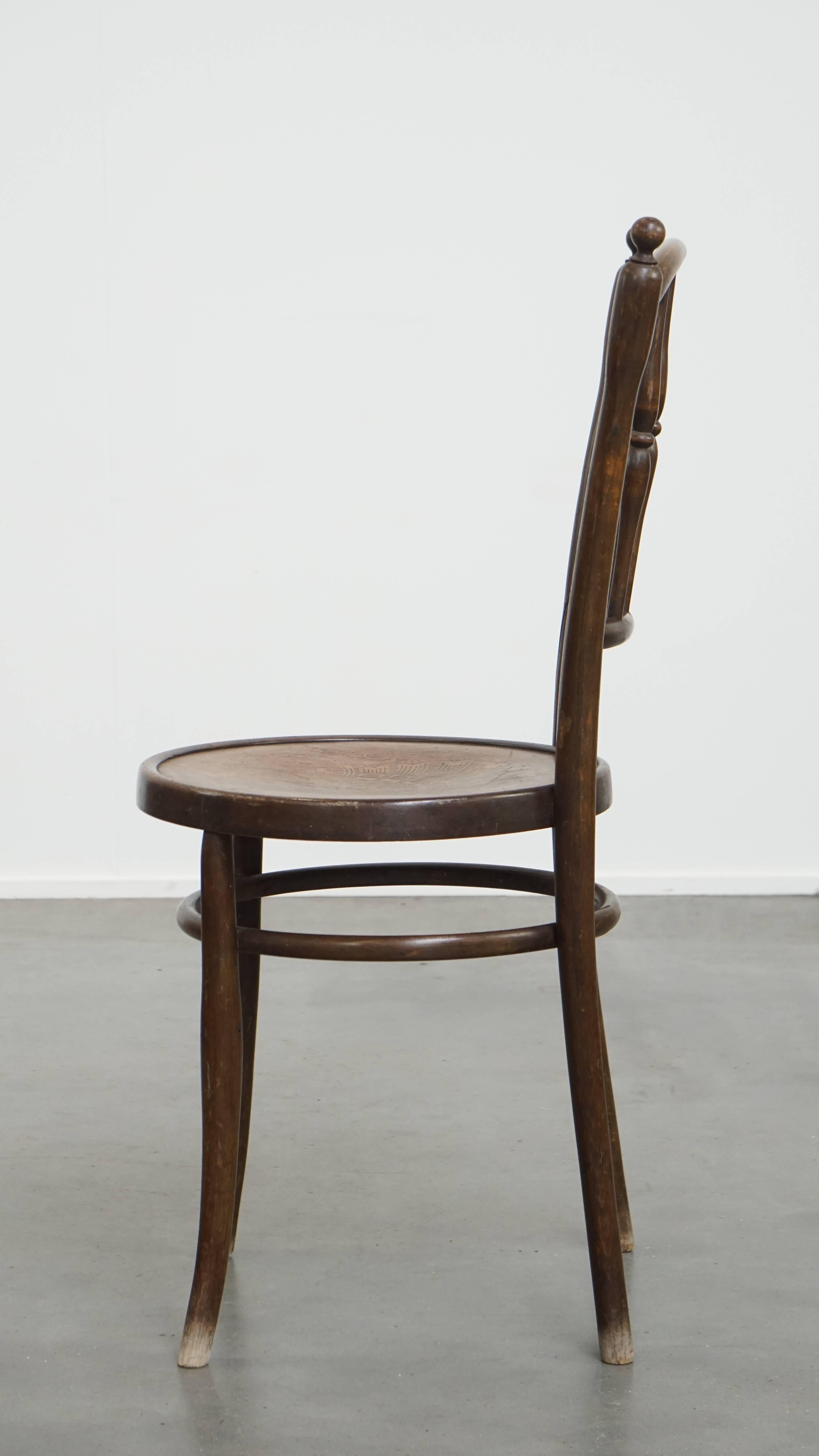 Silla bistro con asiento tallado en Bastante bueno estado para la venta en Harderwijk, NL