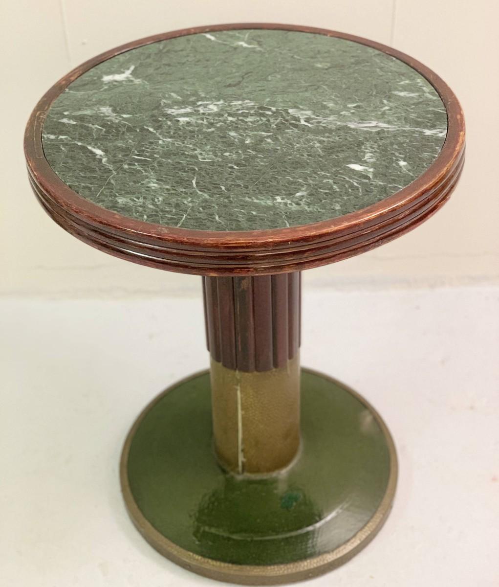 bistro pedestal table