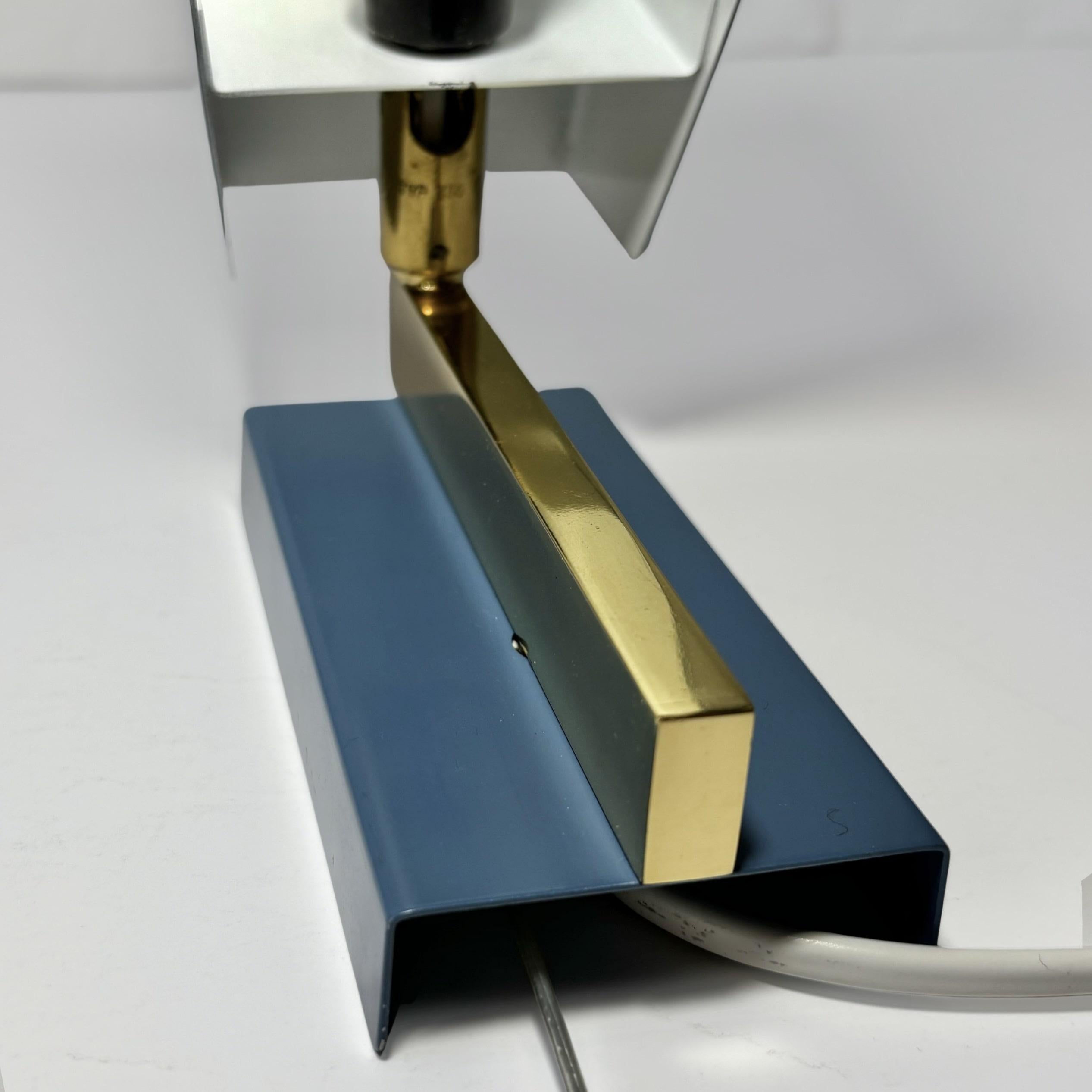 BITO, geometric minimalist wall lamp model S435, brass and steel, Denmark, 1970s For Sale 4