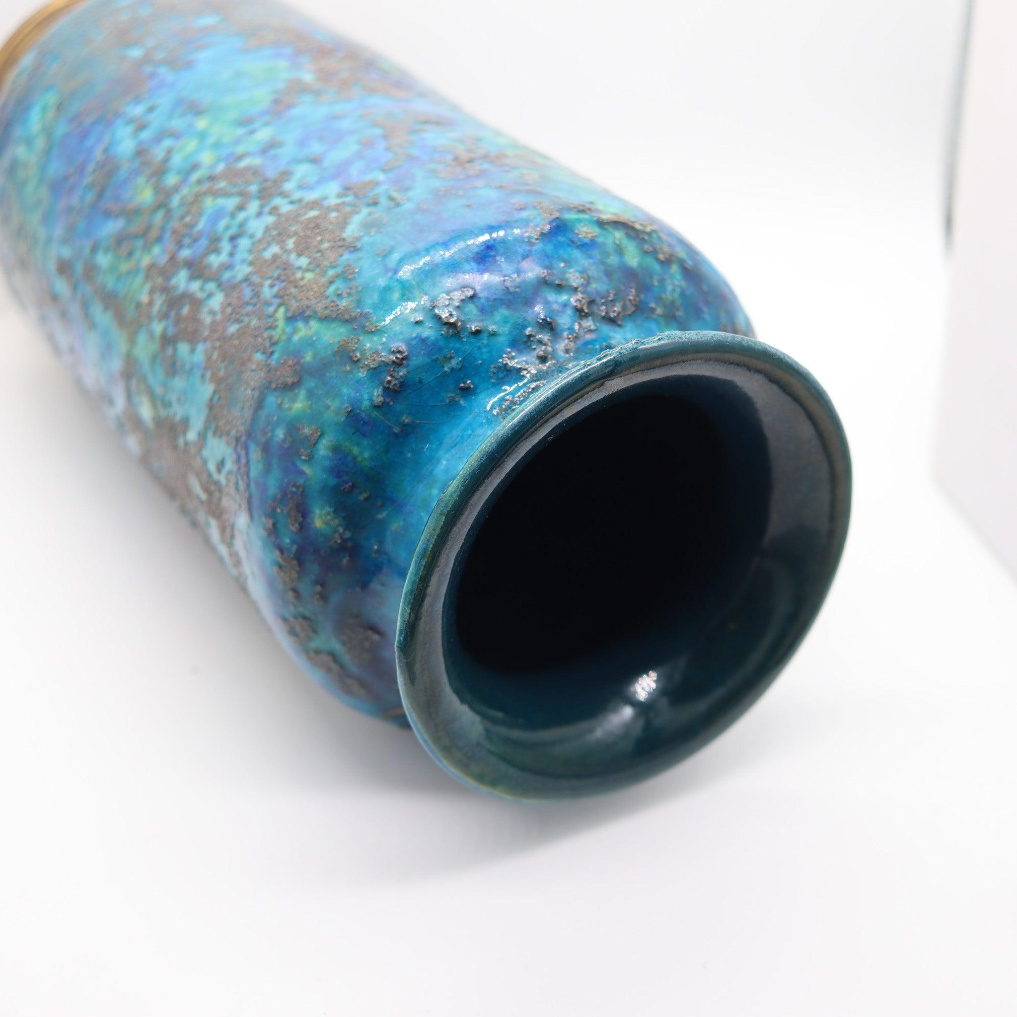 Mid-20th Century BITOSSI 1964 Italian Cinese Tall Vase In Glazed Blue Terracotta With Gold For Sale