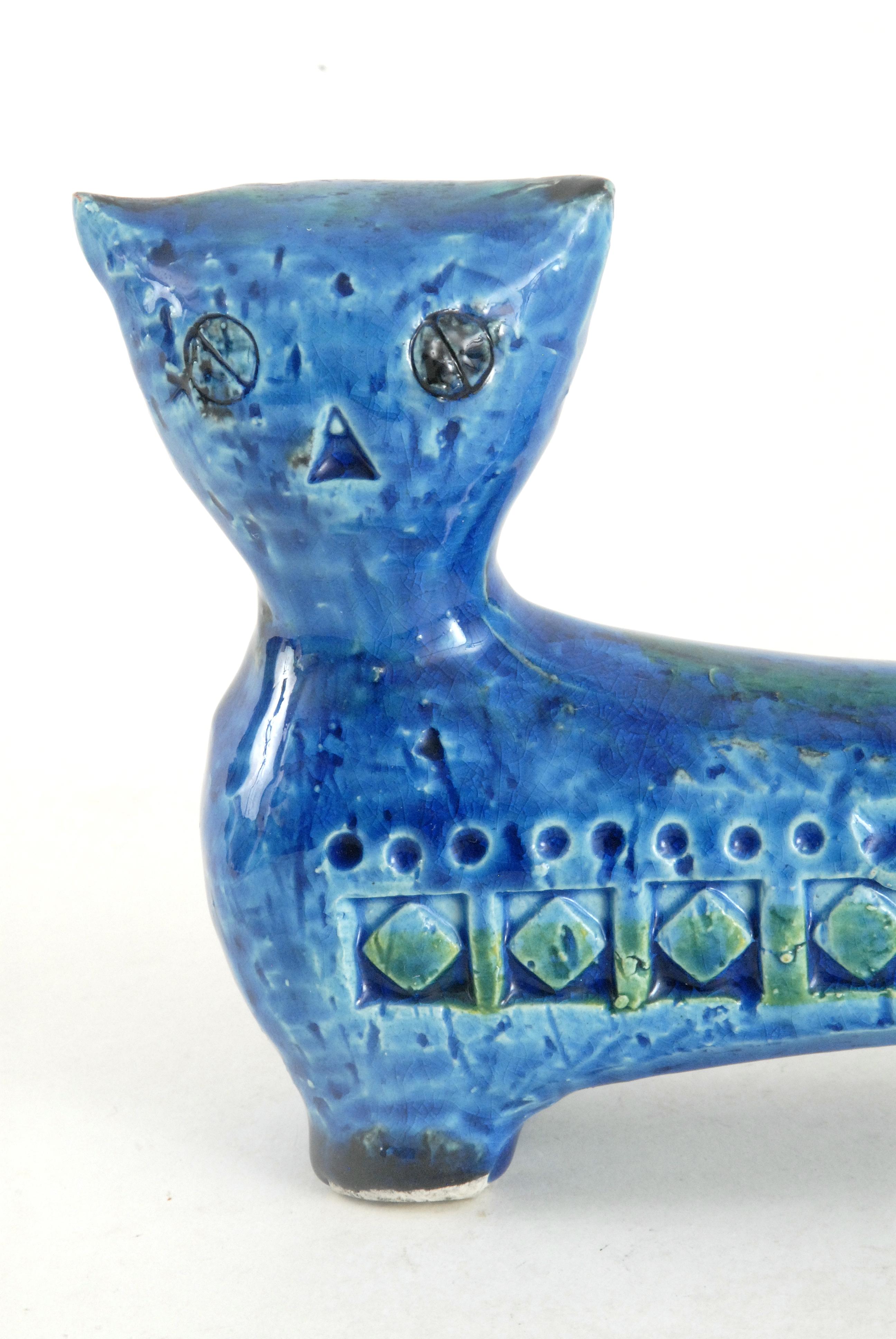 A whimsical 'Rimini Blu' 2 faced cat in perfect condition. Typical Aldo Londi design in a vibrant glaze.
 