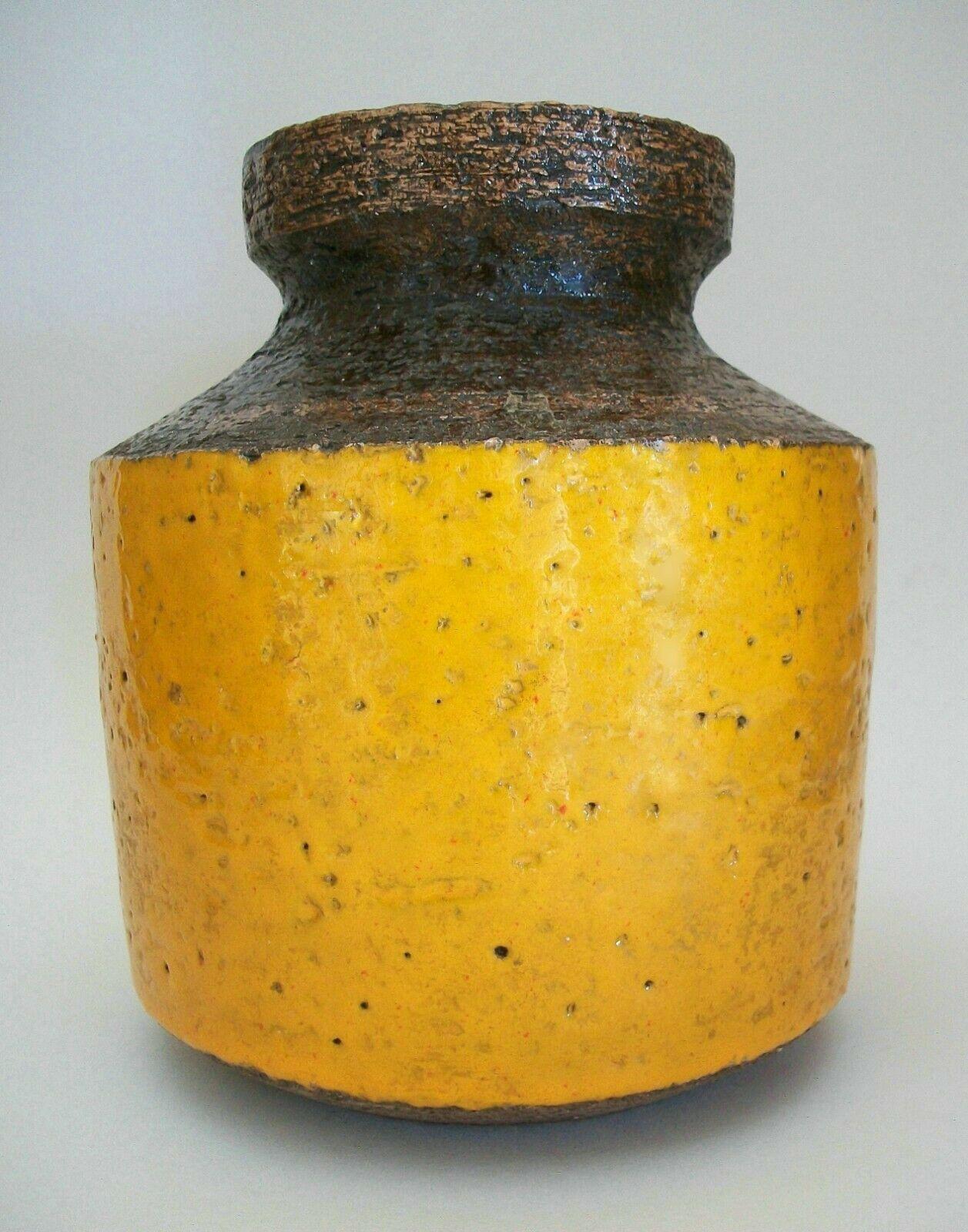 Mid-Century Modern Bitossi, Aldo Londi, vase en céramique mi-siècle, signé, Italie, vers les années 1950 en vente