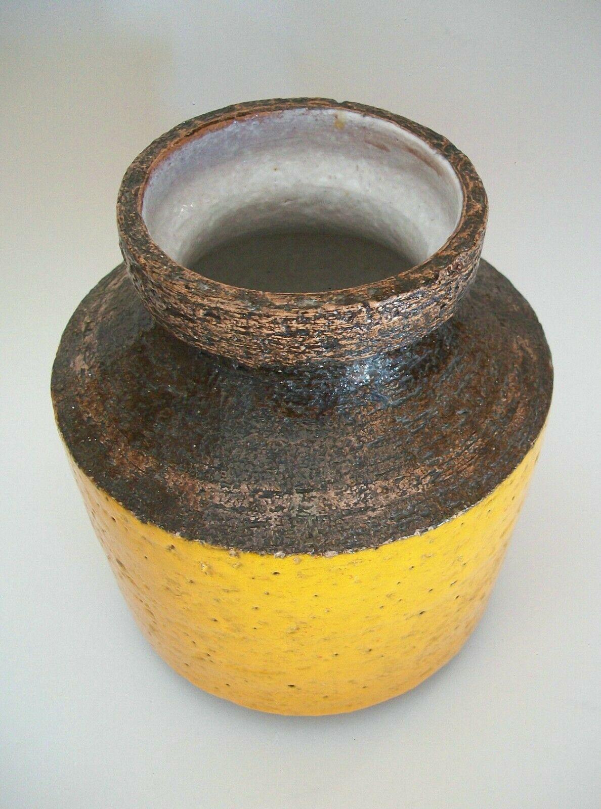 20ième siècle Bitossi, Aldo Londi, vase en céramique mi-siècle, signé, Italie, vers les années 1950 en vente