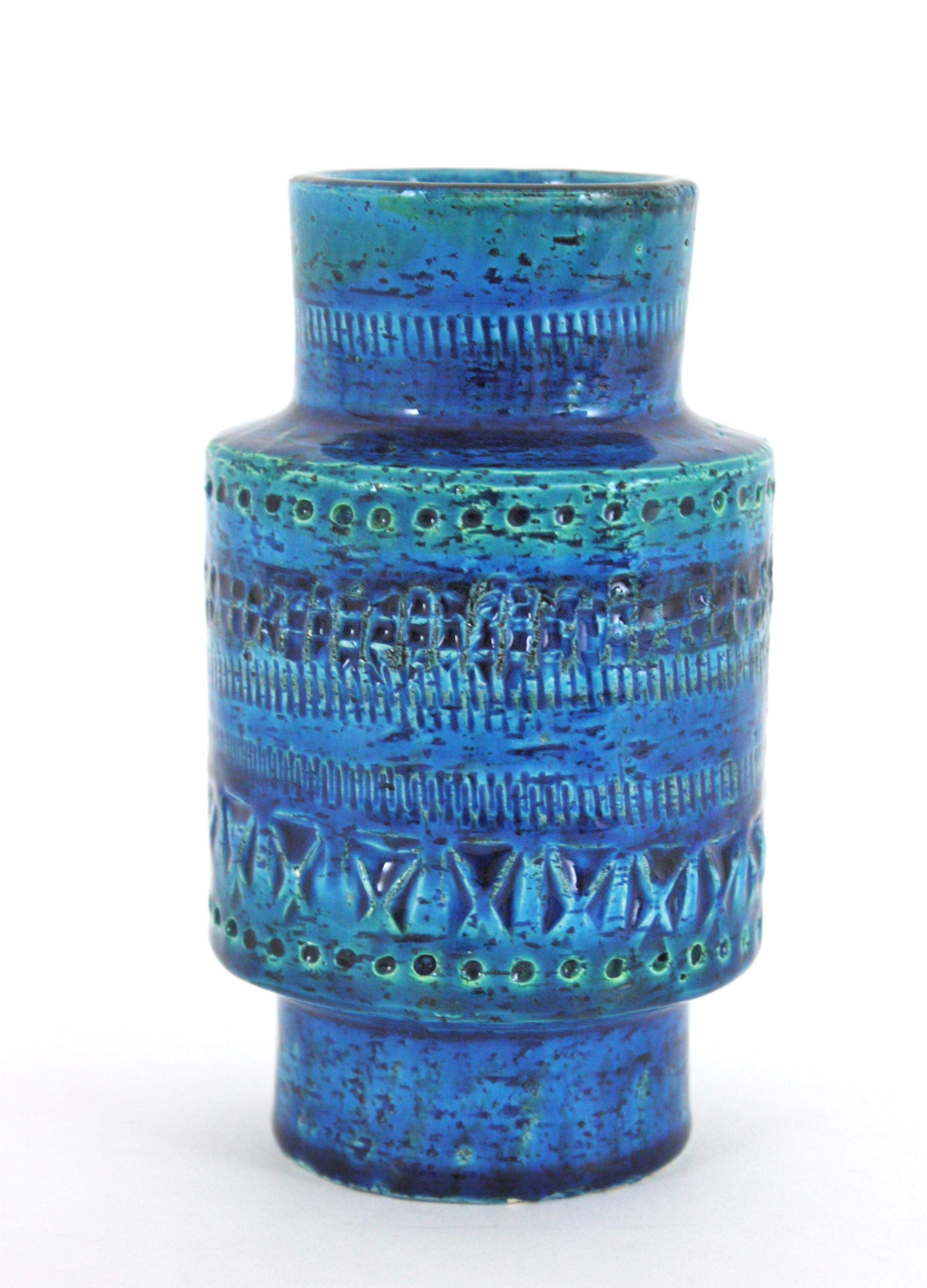 Vase aus glasierter Keramik 