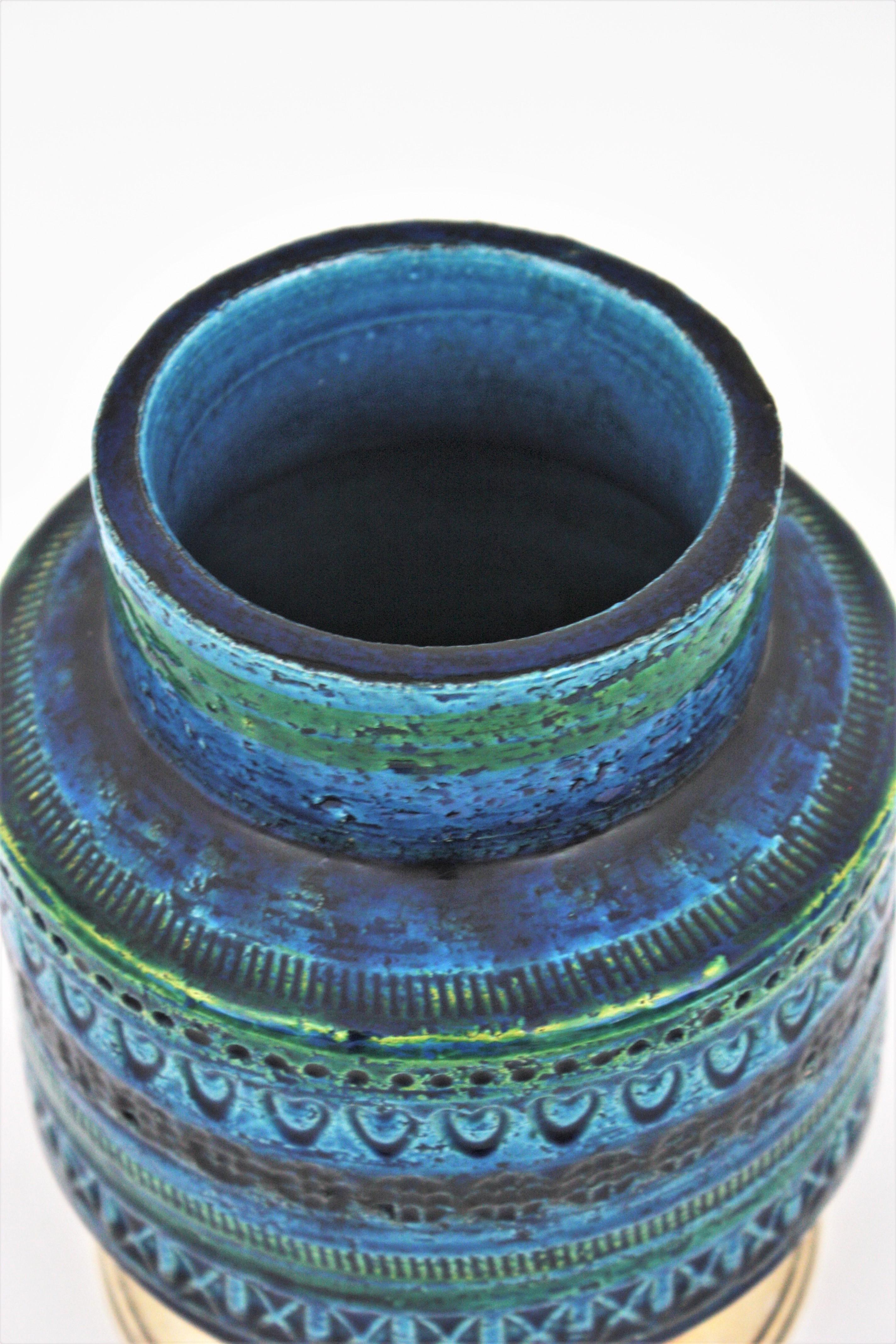 Fatto a mano Vaso in ceramica blu Rimini di Bitossi Aldo Londi su base in argento, anni '60 in vendita