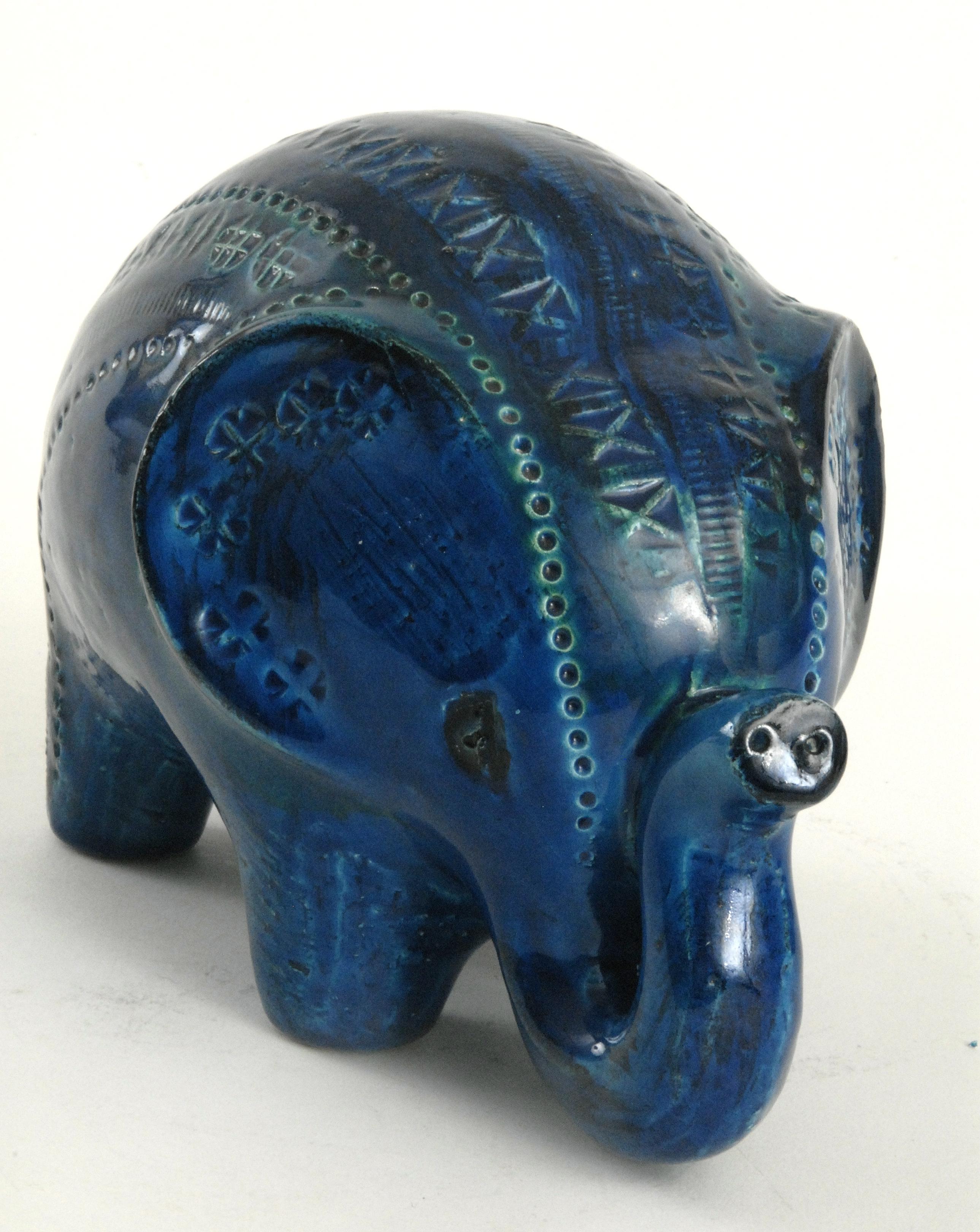 An Aldo Londi designed elephant of large size decorated with the 'Rimini Blue' pattern.