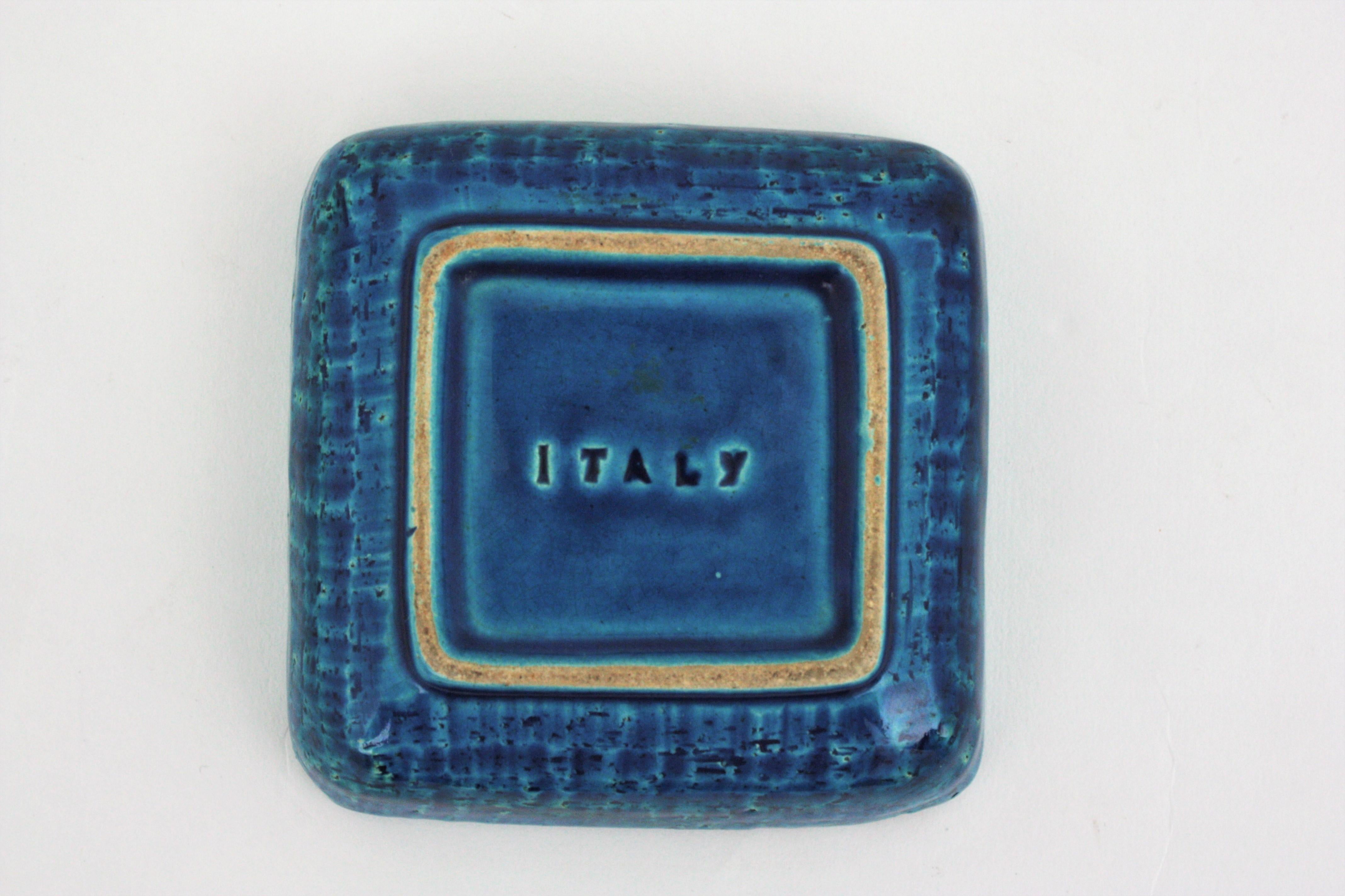 Cendrier carré en céramique émaillée bleue Bitossi Aldo Londi Rimini, Italie, années 1960 en vente 3