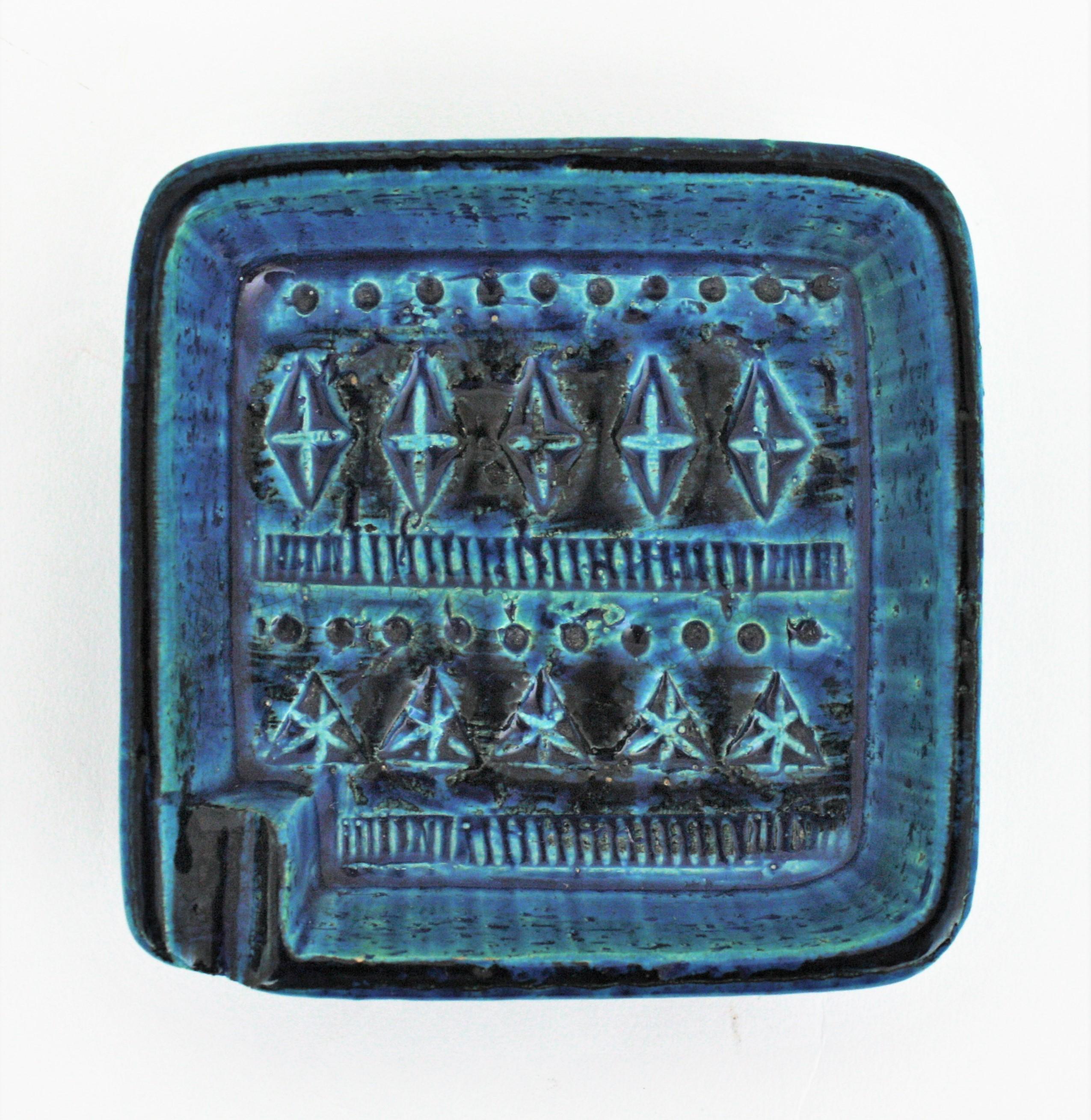 Bitossi Aldo Londi Rimini Blauer quadratischer Aschenbecher aus glasierter Keramik, Italien, 1960er Jahre (Moderne der Mitte des Jahrhunderts) im Angebot