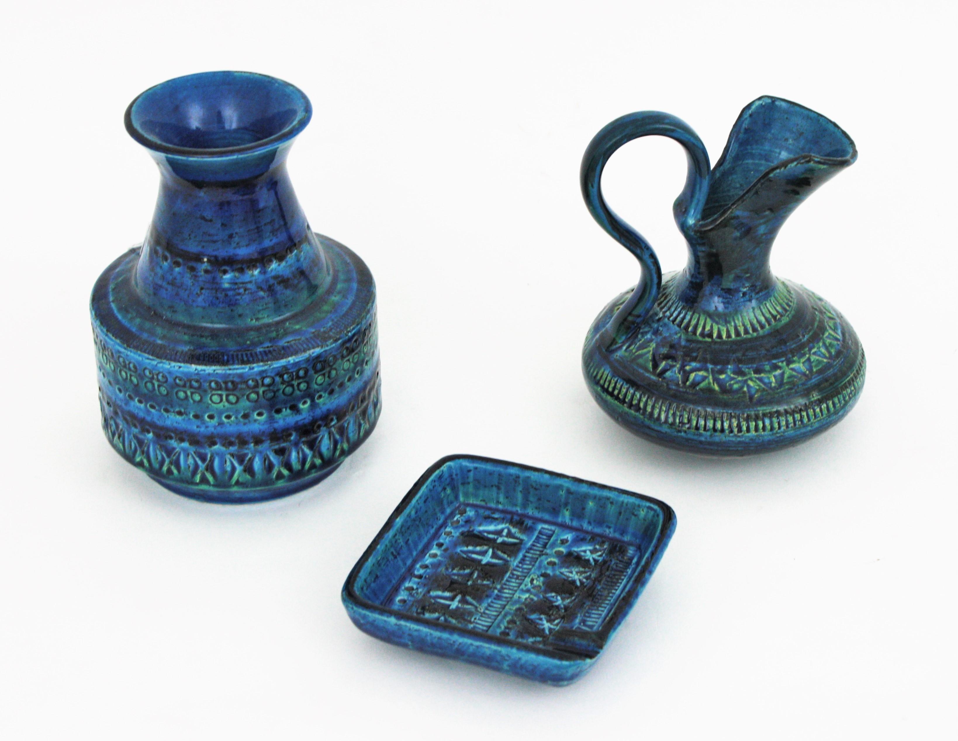 Cenicero cuadrado de cerámica esmaltada azul Bitossi Aldo Londi Rimini, Italia, años 60 Glaseado en venta