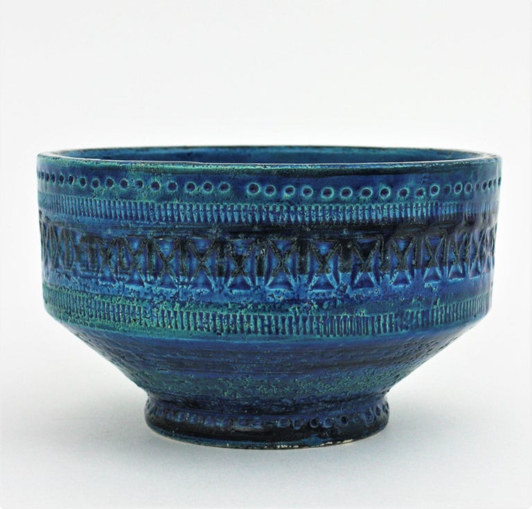 Pottery Bitossi Ando Londi Rimini Blue Glazed Ceramic Centerpiece or Fruit Bowl For Sale