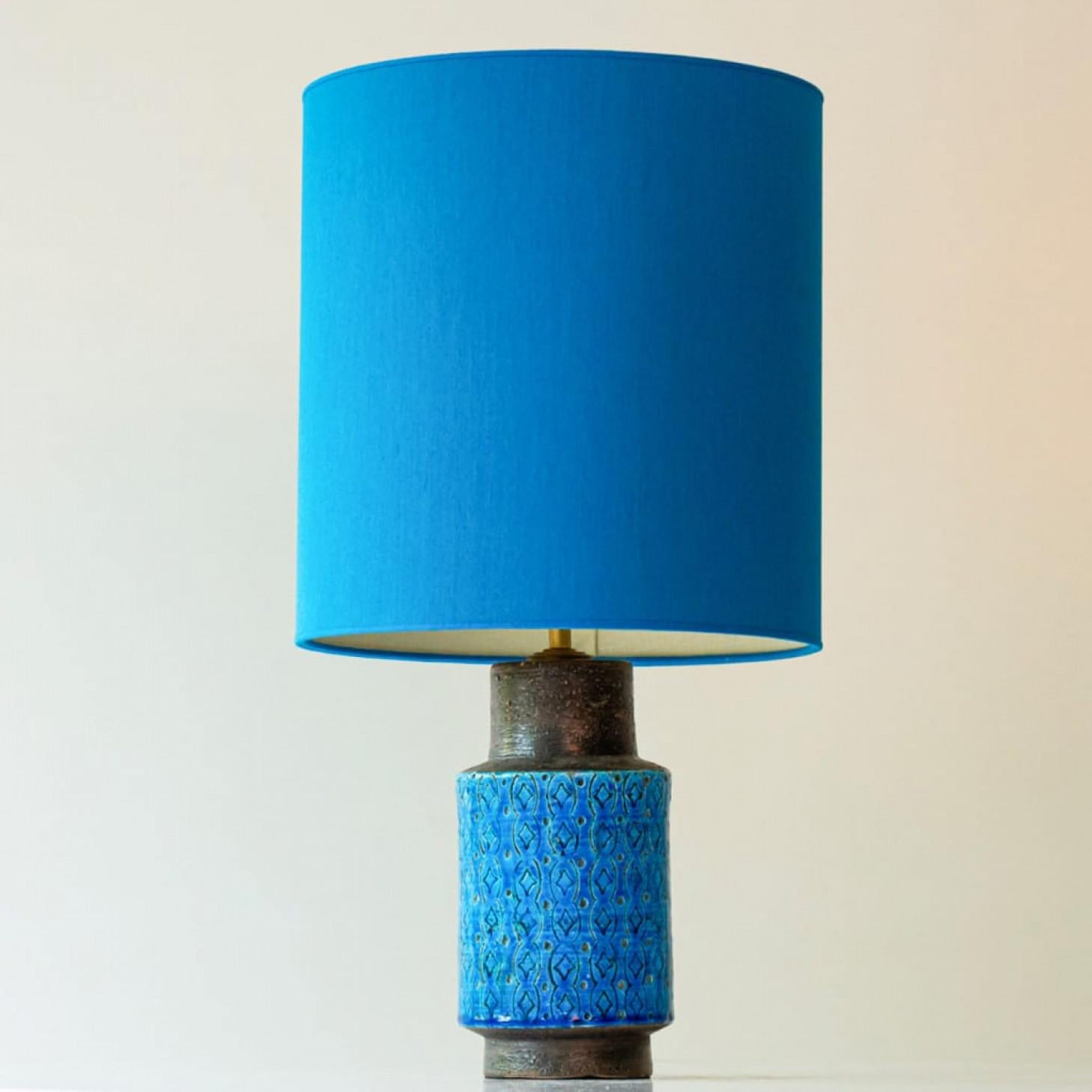 Late 20th Century Bitossi Aqua and Brown Ceramic Table Lamp, Blue Silk Lampshade by R. Houben For Sale