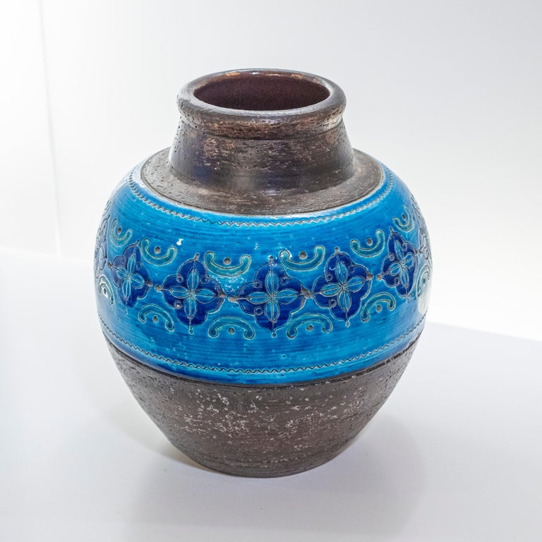 Arabesque vase ceramic by Aldo Londi from Bitossi Italy 1960s.