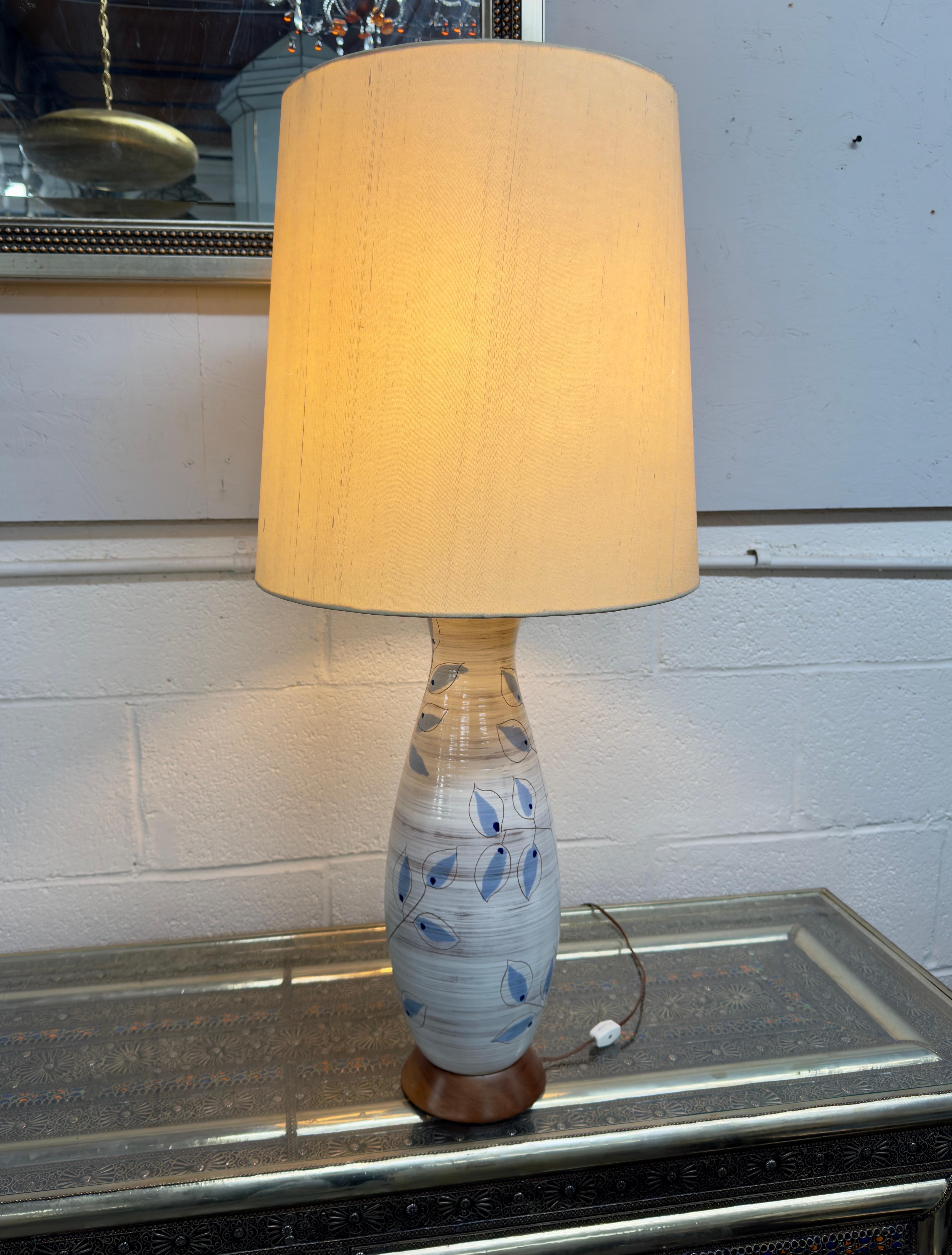 Mid-Century Modern Bitossi Artsian Ceramic Table Lamp with Blue Leaves Design  For Sale