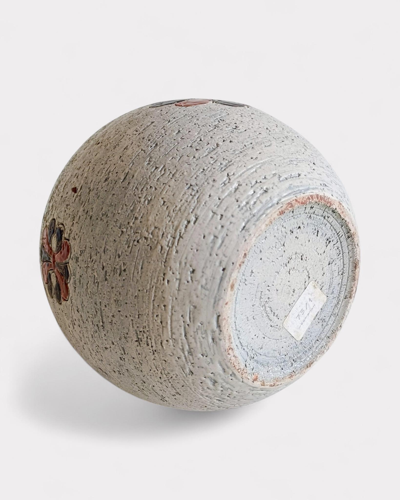 Bitossi by Aldo Londi Chamotte Ball Vase, Italy, 1960s For Sale 5