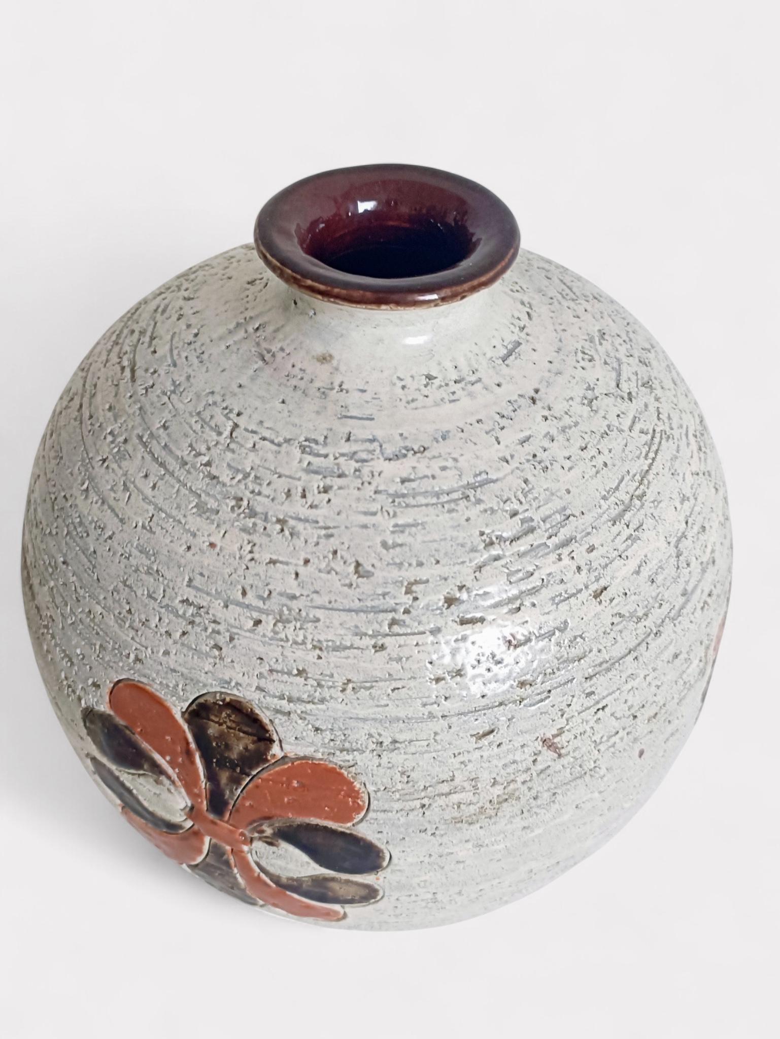 Bitossi by Aldo Londi Chamotte Ball Vase, Italy, 1960s For Sale 11