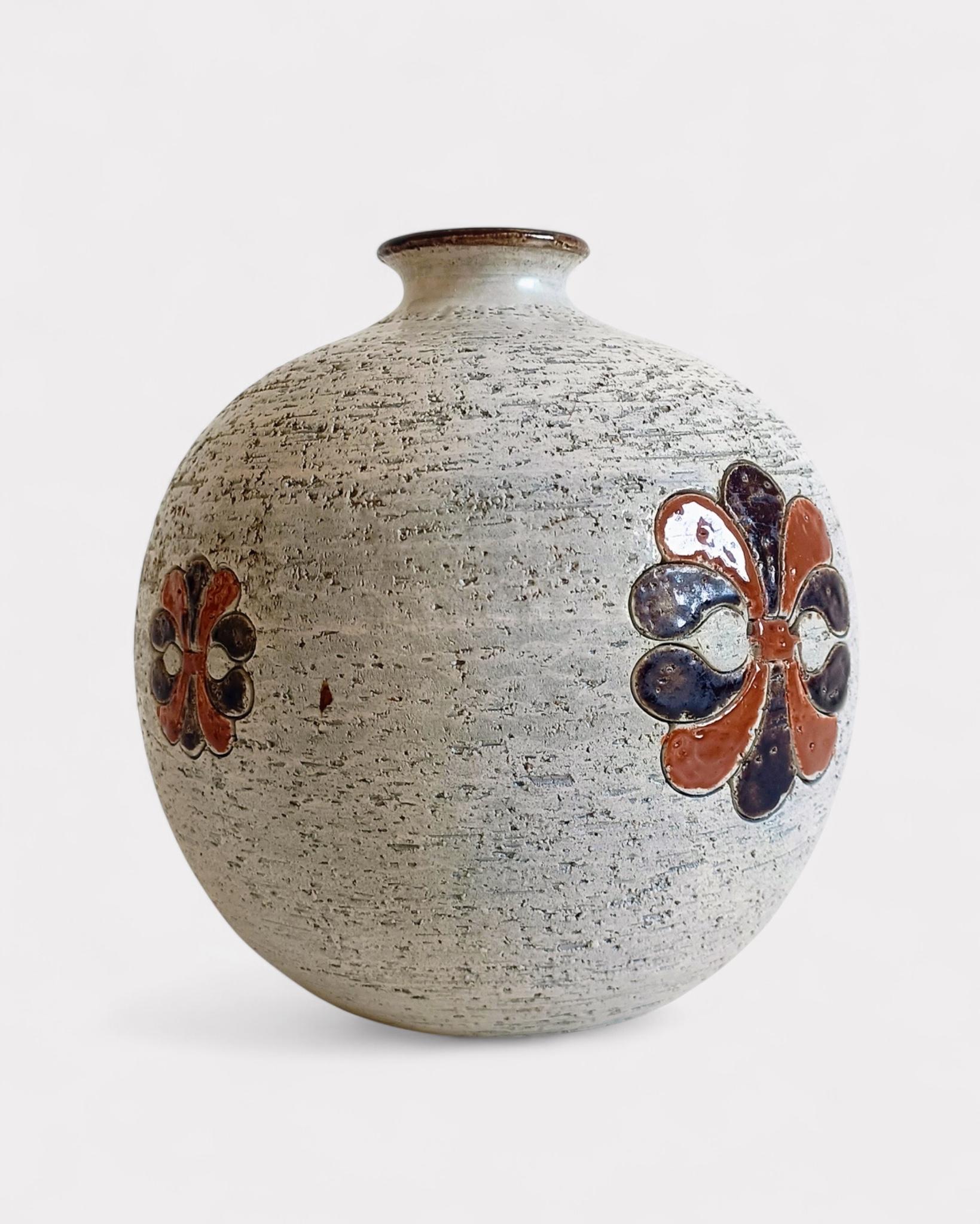 Ceramic Bitossi by Aldo Londi Chamotte Ball Vase, Italy, 1960s For Sale