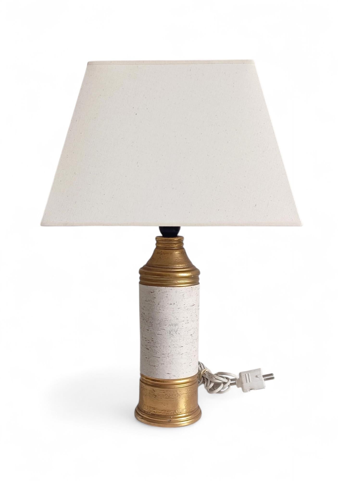 Lampe de table en céramique or/crème signée Aldo Londi, Italie, années 1970 en vente 3
