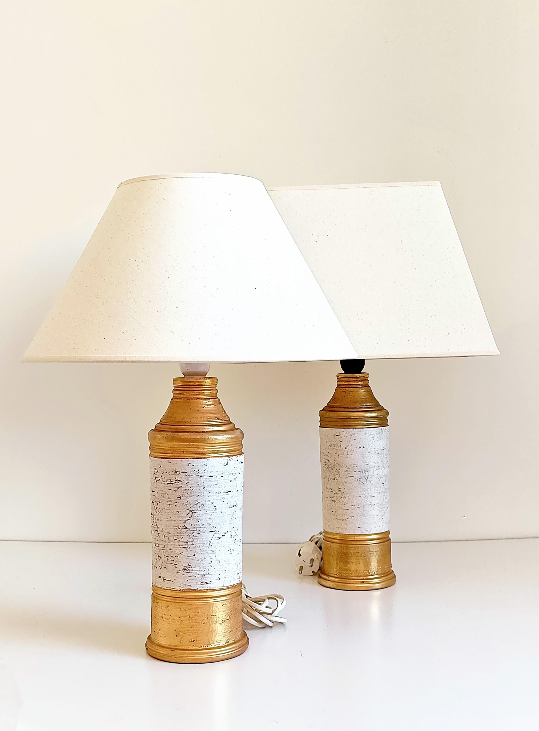 Lampe de table en céramique or/crème signée Aldo Londi, Italie, années 1970 en vente 7