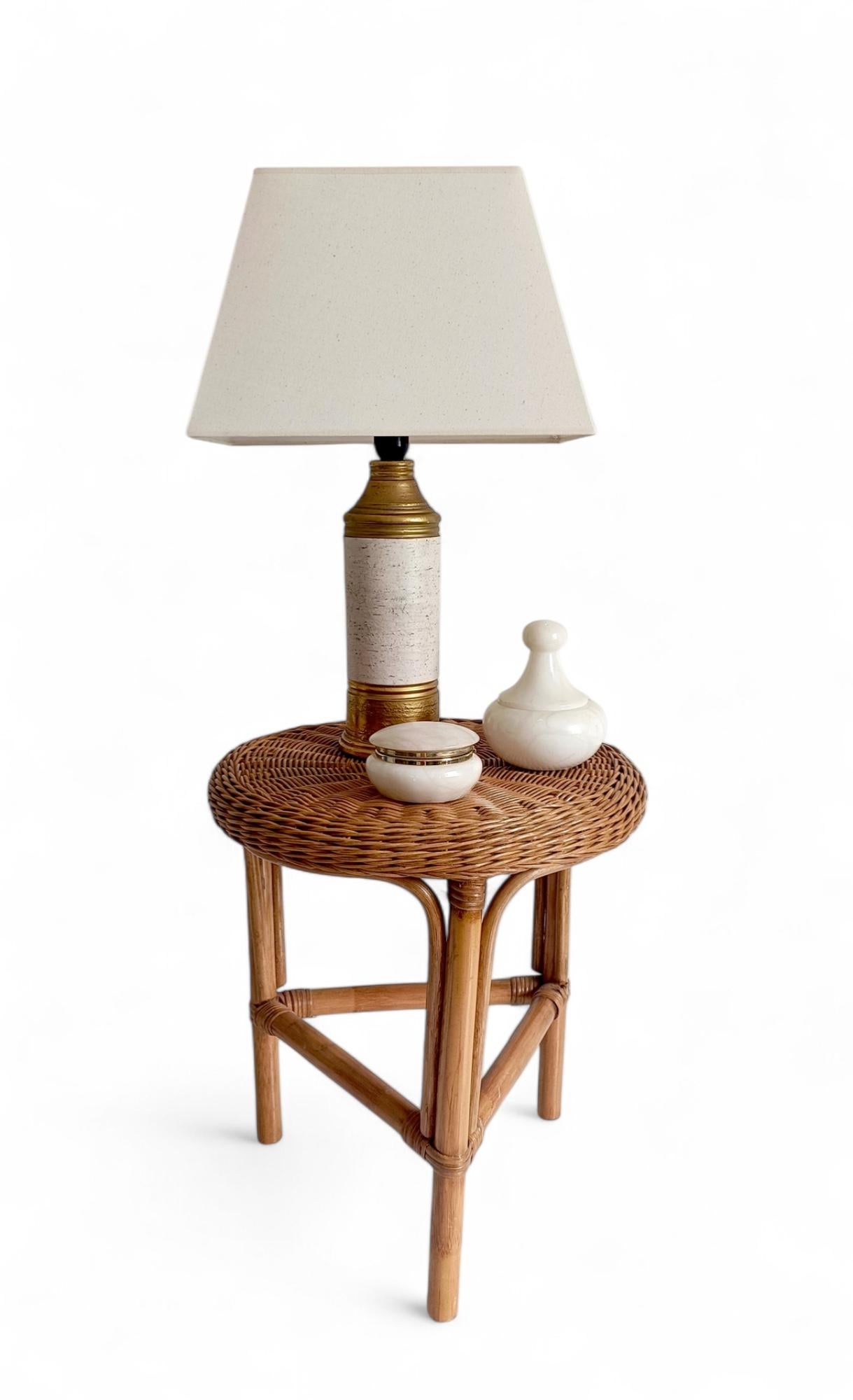 Bitossi by Aldo Londi for Bergboms - Lampe de table en céramique, Italie, c. C. années 1970

Élégante lampe de table en céramique conçue par Aldo Londi pour Bitossi, produite en Italie dans les années 1970 pour la société suédoise de luminaires