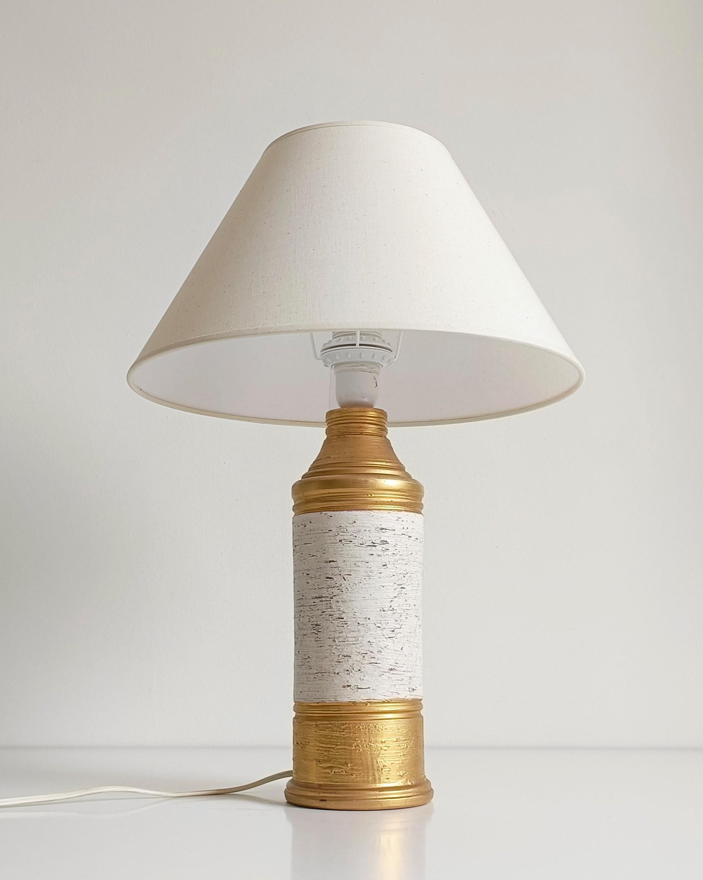 Bitossi by Aldo Londi Gold/ Cream Ceramic Table Lamp, Signed, Italy, 1970s In Excellent Condition For Sale In Valencia, VC