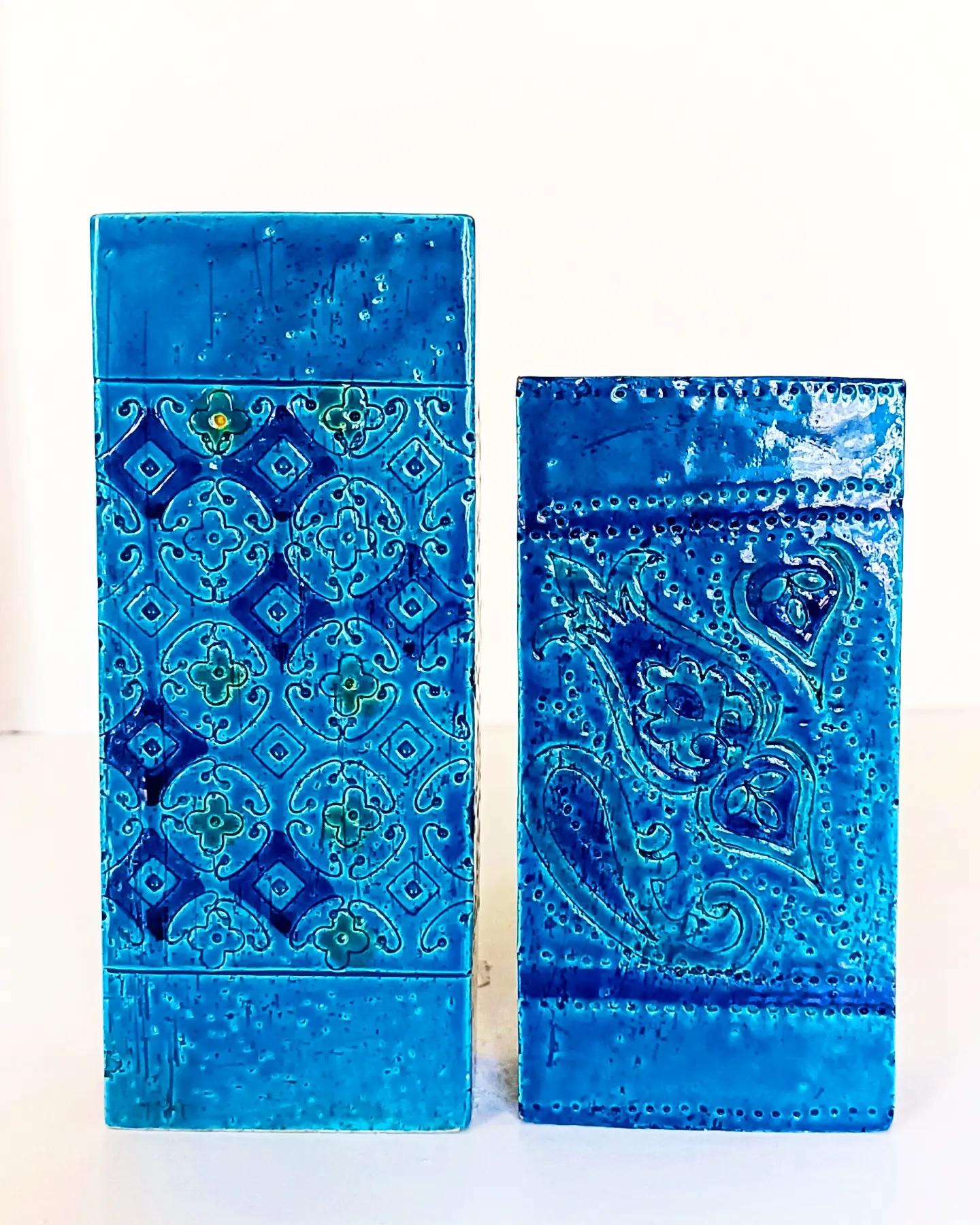 Italienische Bitossi Aldo Londi Rimini Blu Keramikvasen im Vintage-Stil, 1960er Jahre im Angebot 1