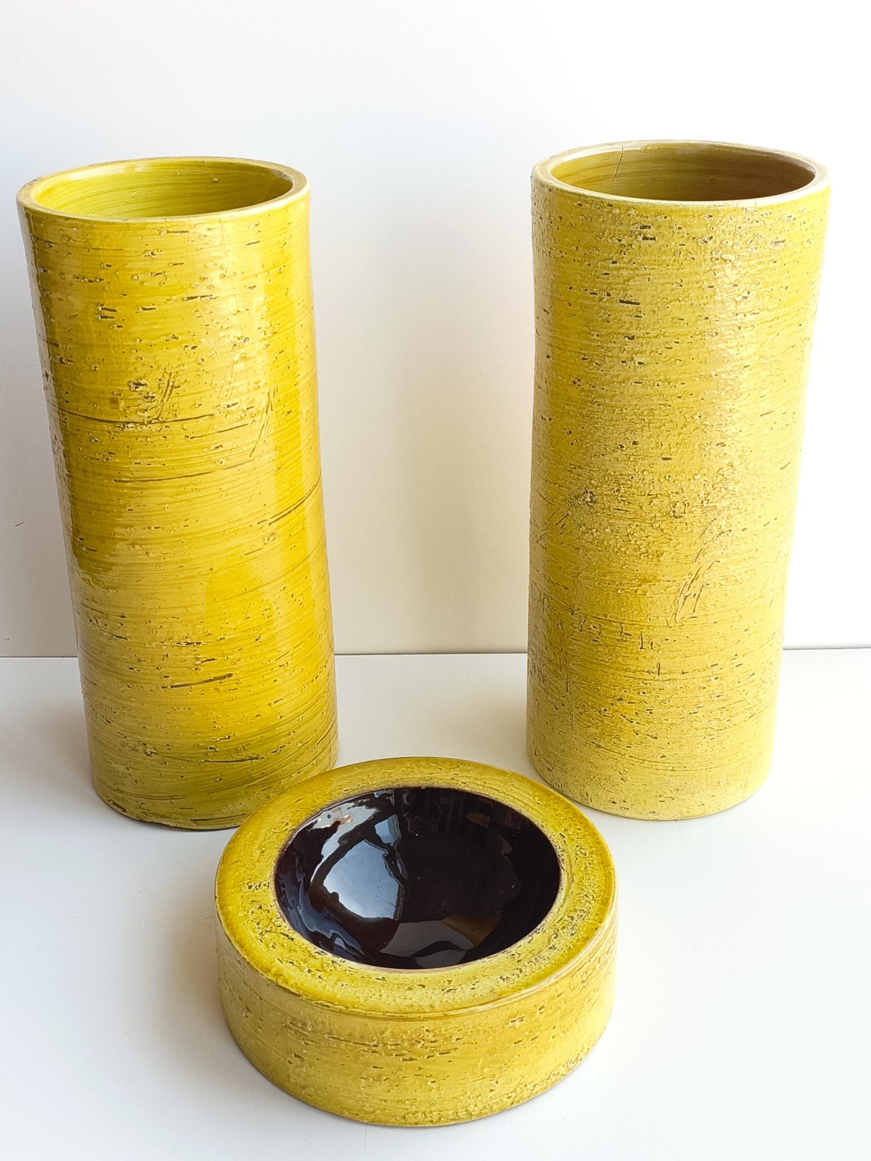 Vintage Bitossi Aldo Londi Brutalist Set of Yellow Vases and Dish, Italian 1960 For Sale 2